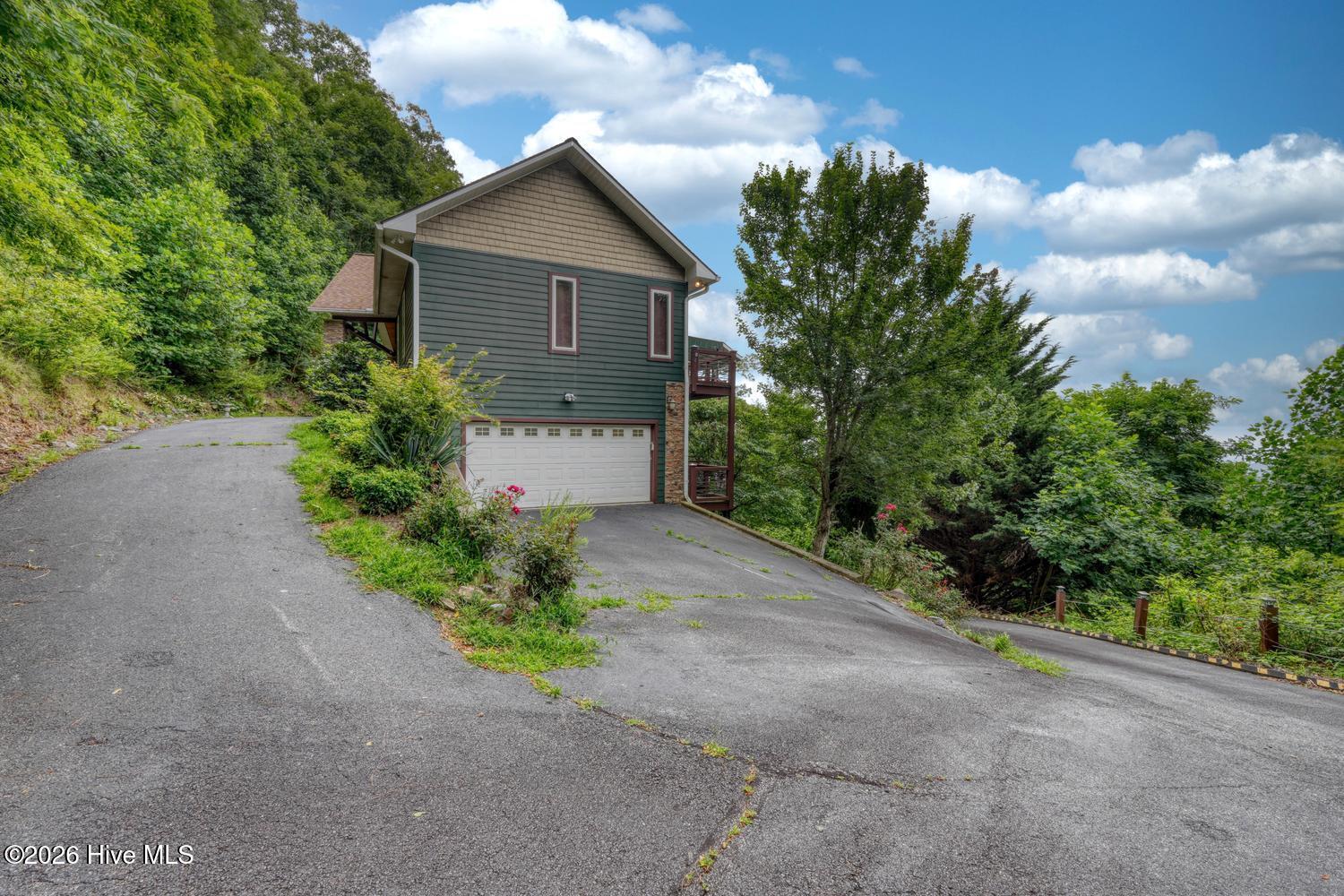 645 Outlook Road Property Photo 77