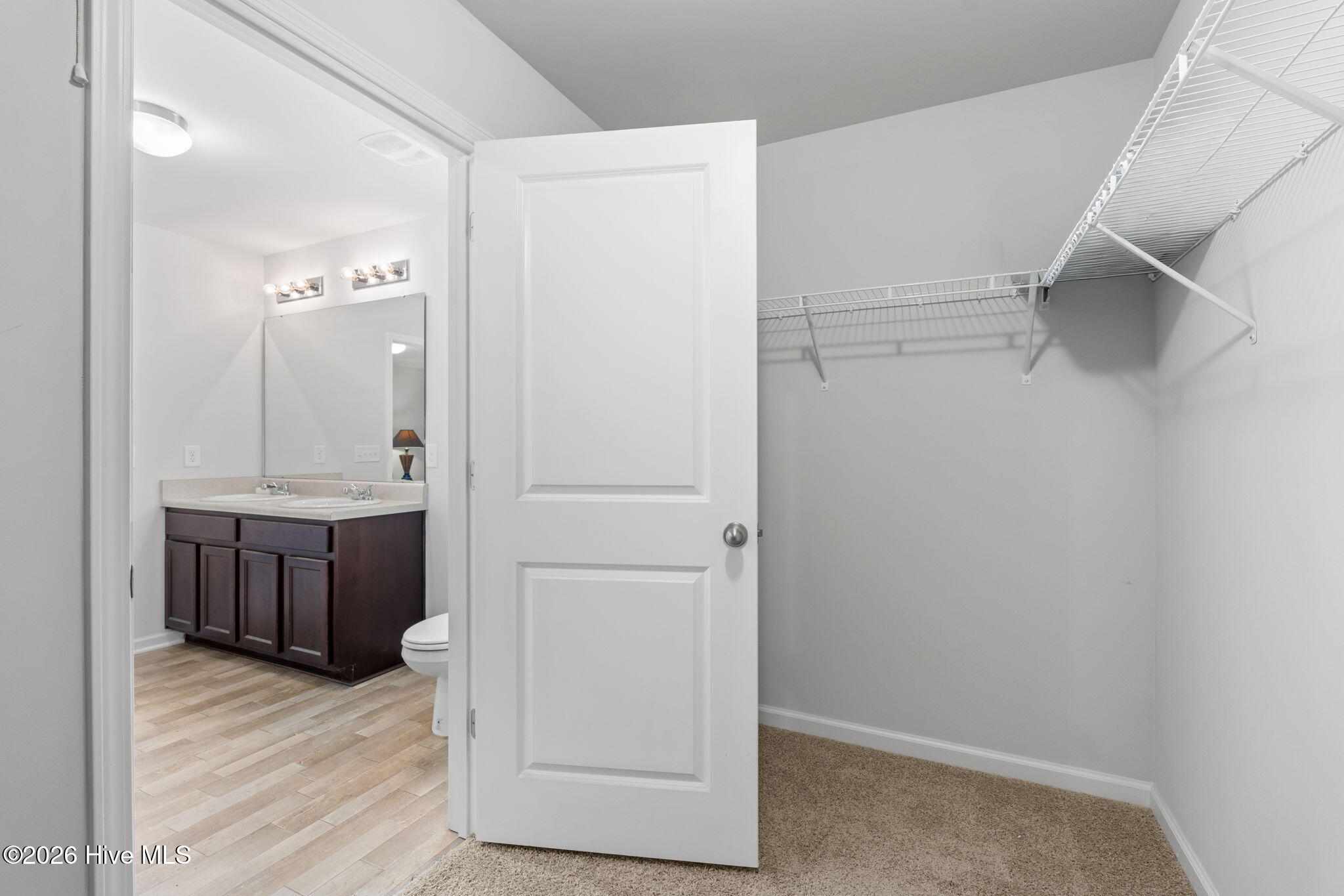 1568 W New Carraway Place Se Property Photo 17