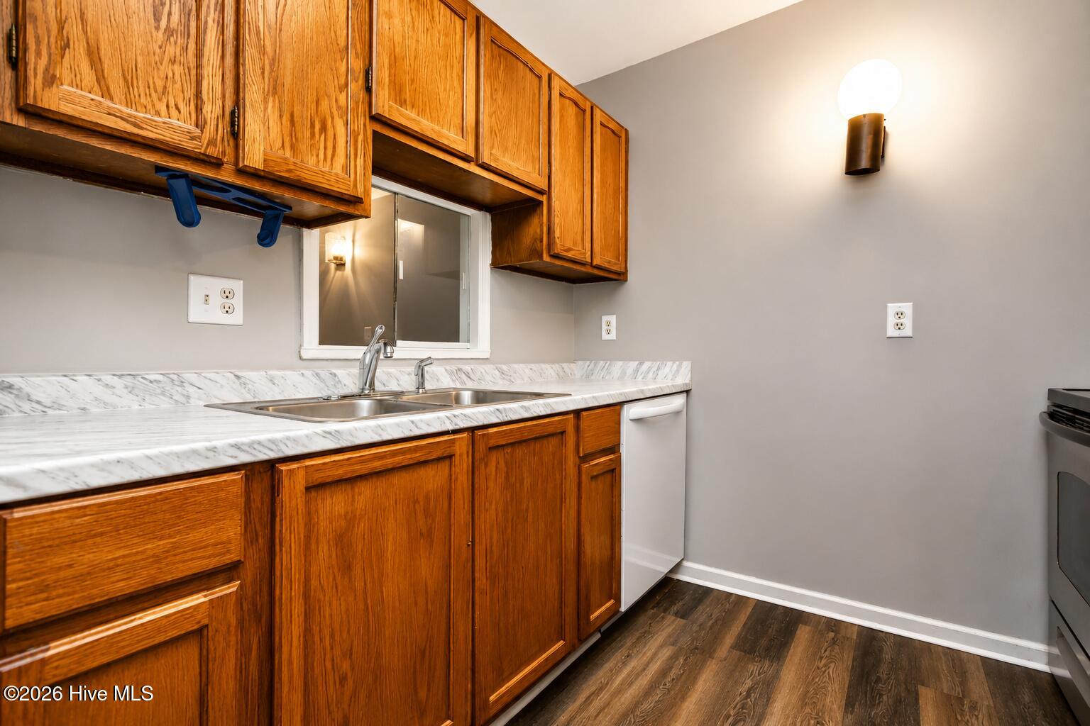 465 Forest Hills Drive Property Photo 8