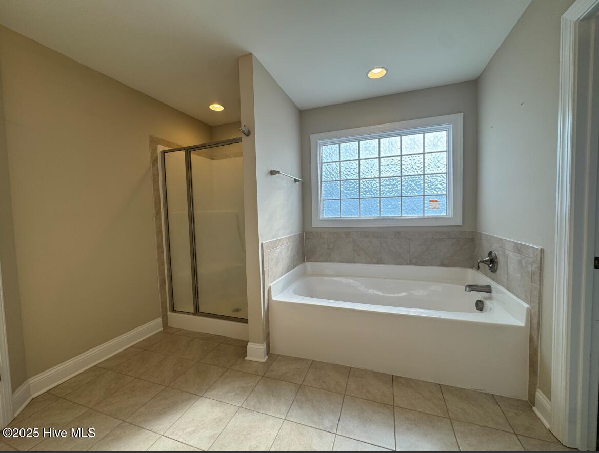 614 High Tide Drive Property Photo 8