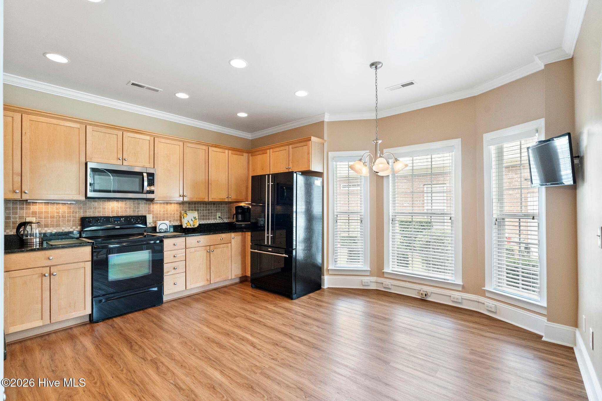 354 Windchime Drive Property Photo 18