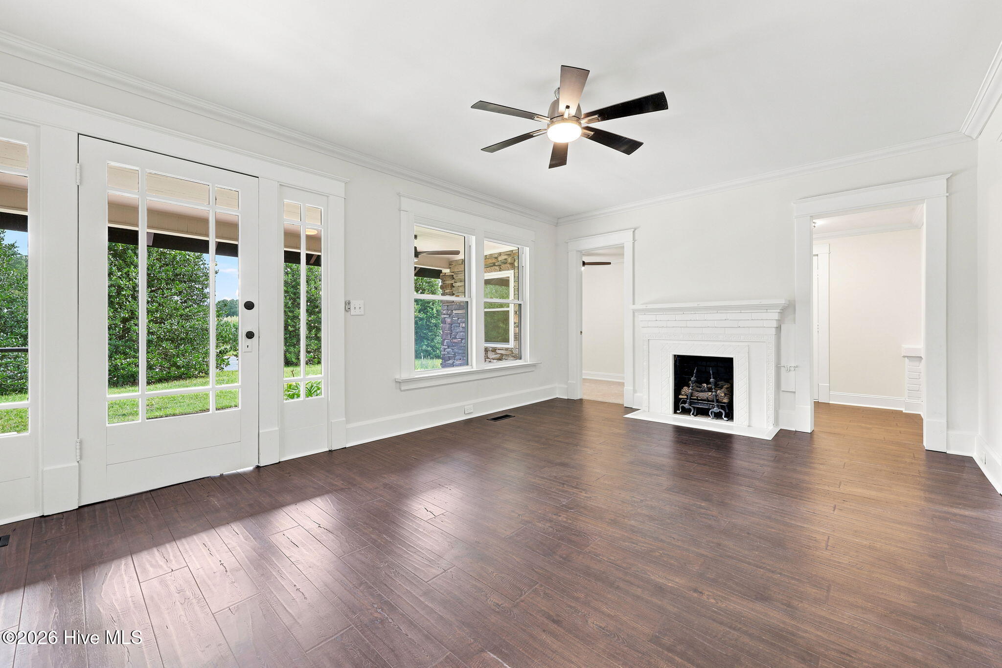1191 Henley Road Property Photo 10