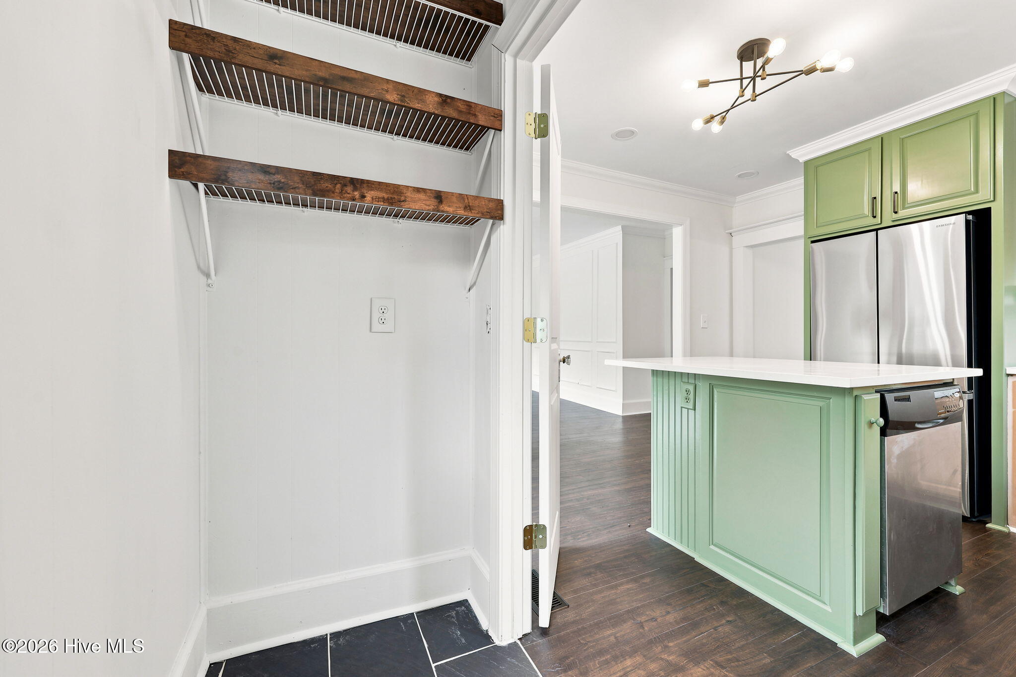 1191 Henley Road Property Photo 18