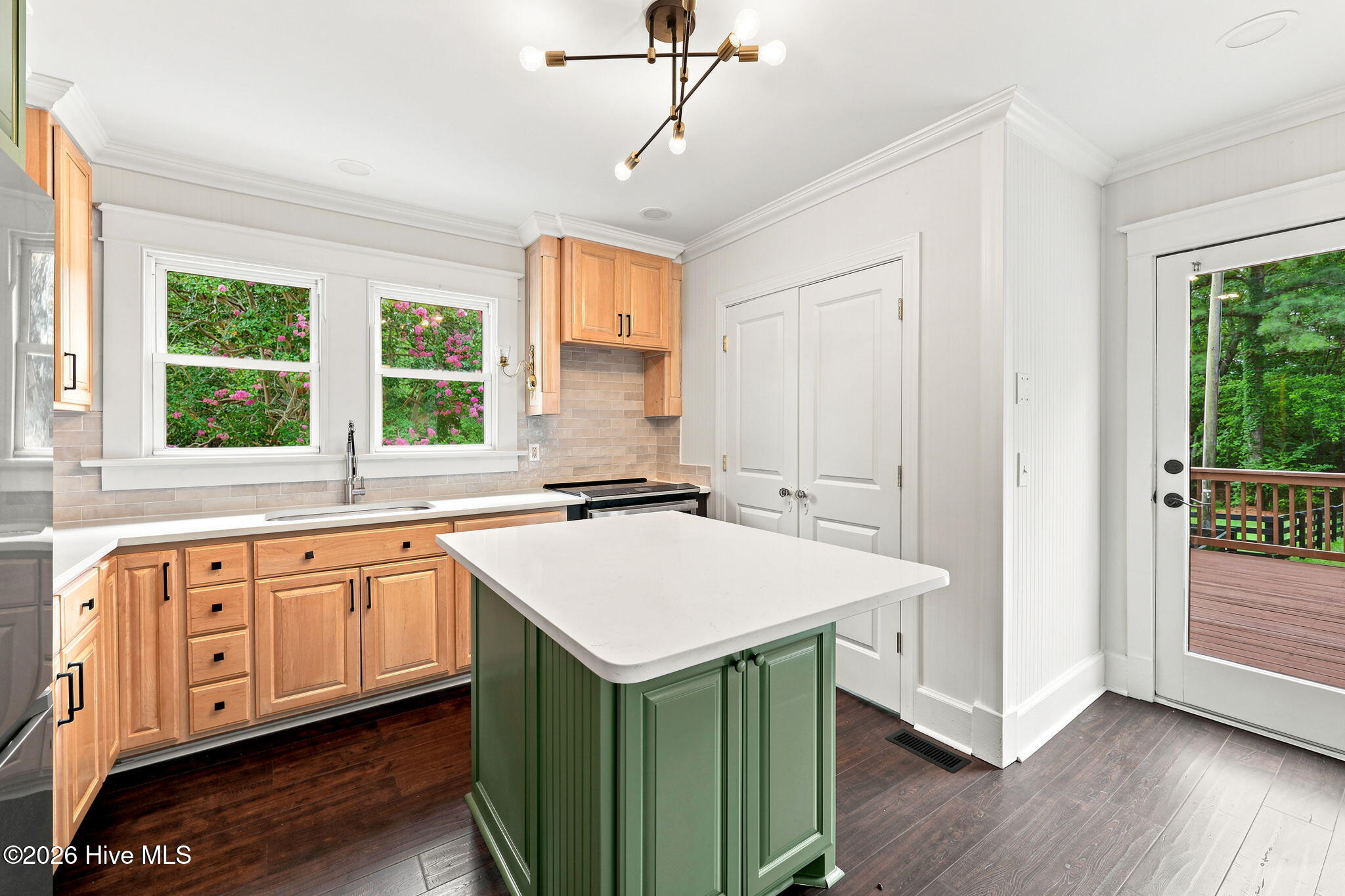 1191 Henley Road Property Photo 19