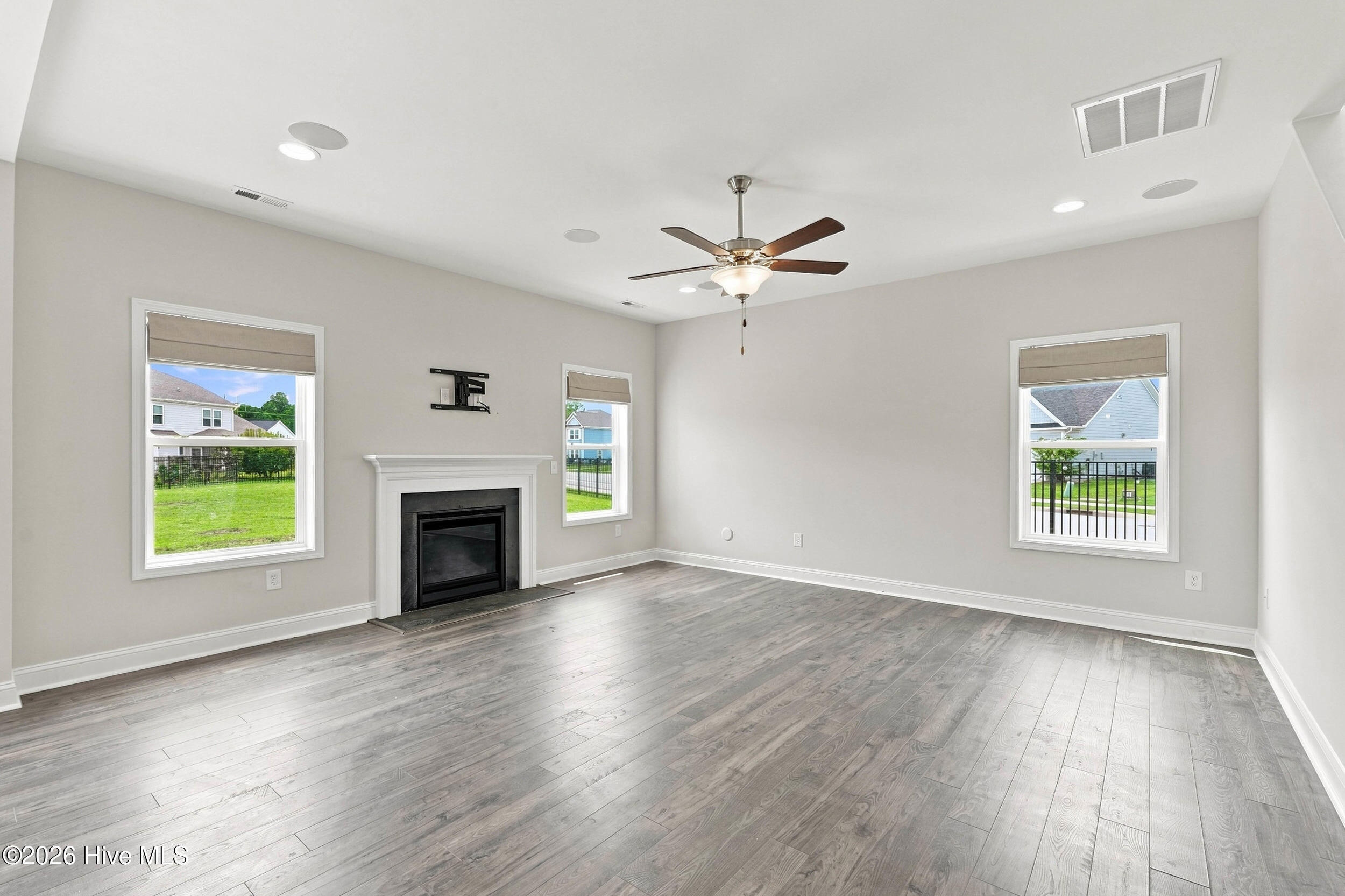 4213 Whispering Willow Cove Property Photo 9