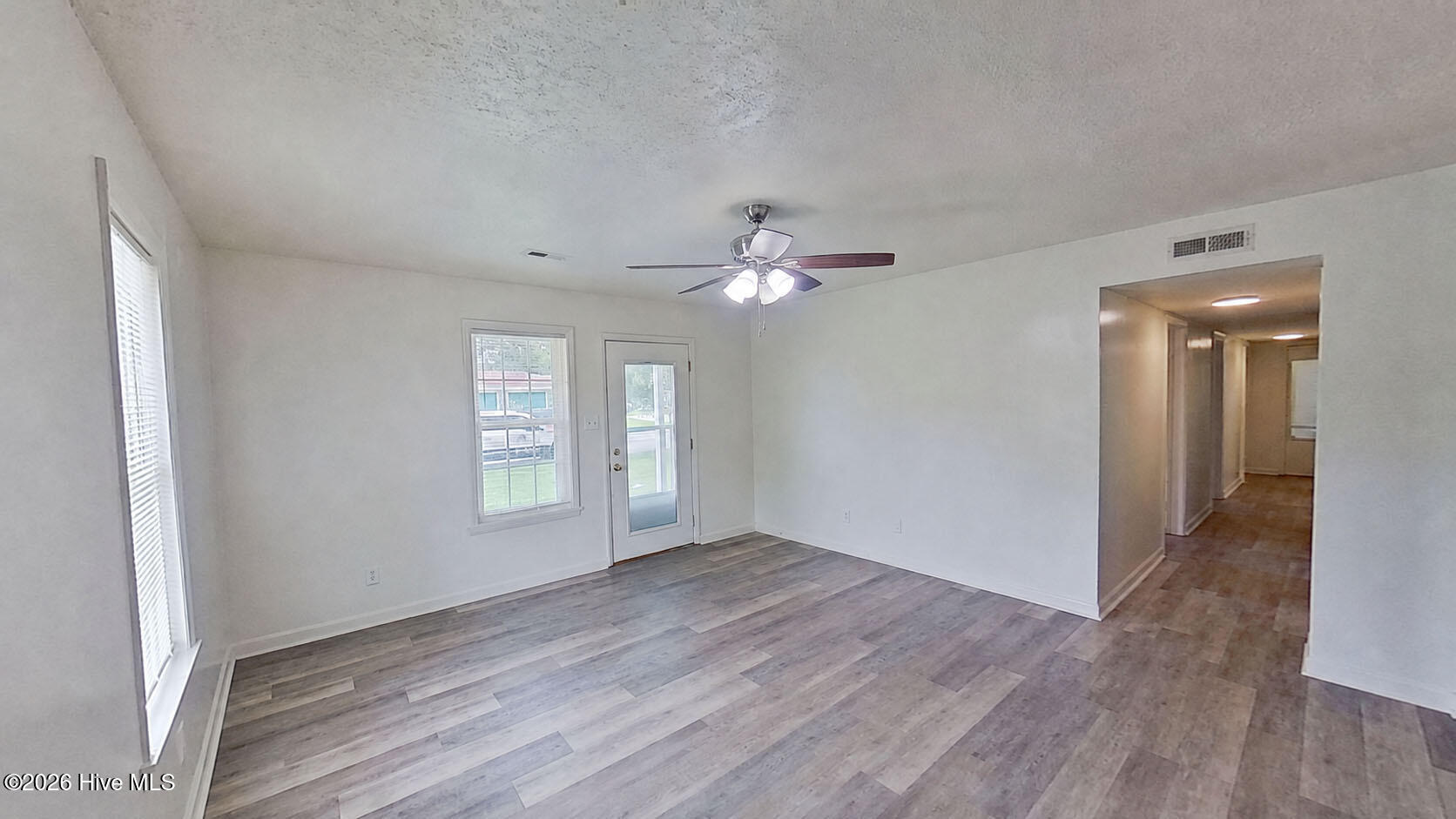 2909 Spaulding Drive Property Photo 2