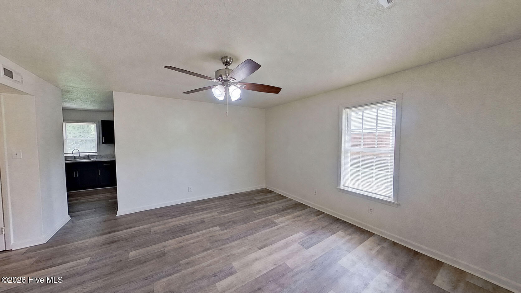 2909 Spaulding Drive Property Photo 3