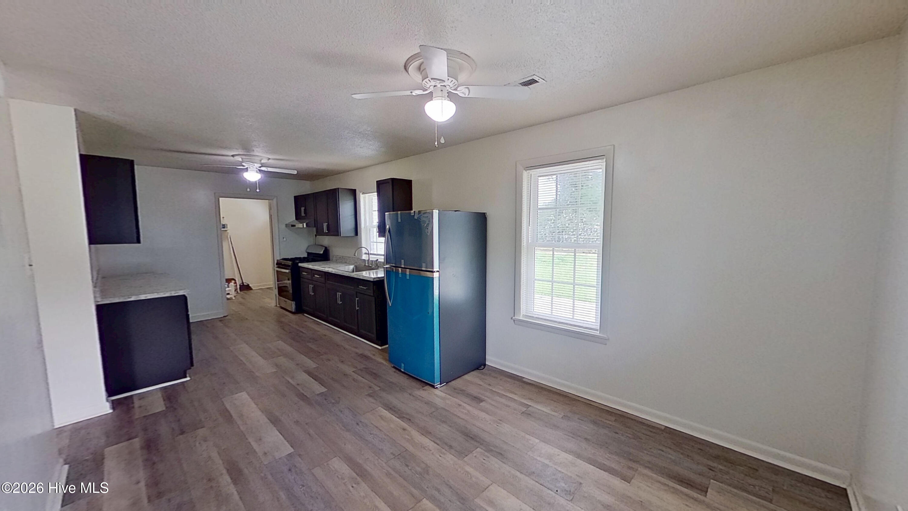 2909 Spaulding Drive Property Photo 4