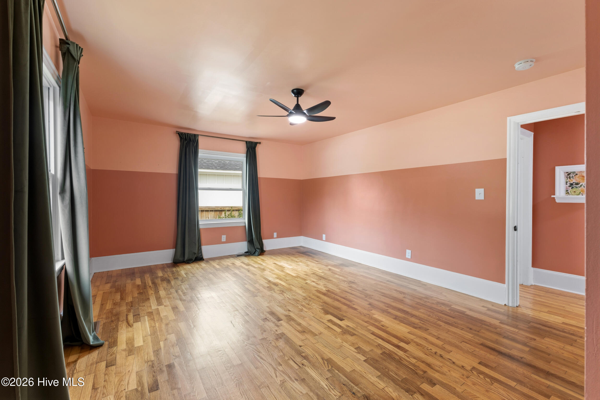 4109 Peachtree Avenue Property Photo 17