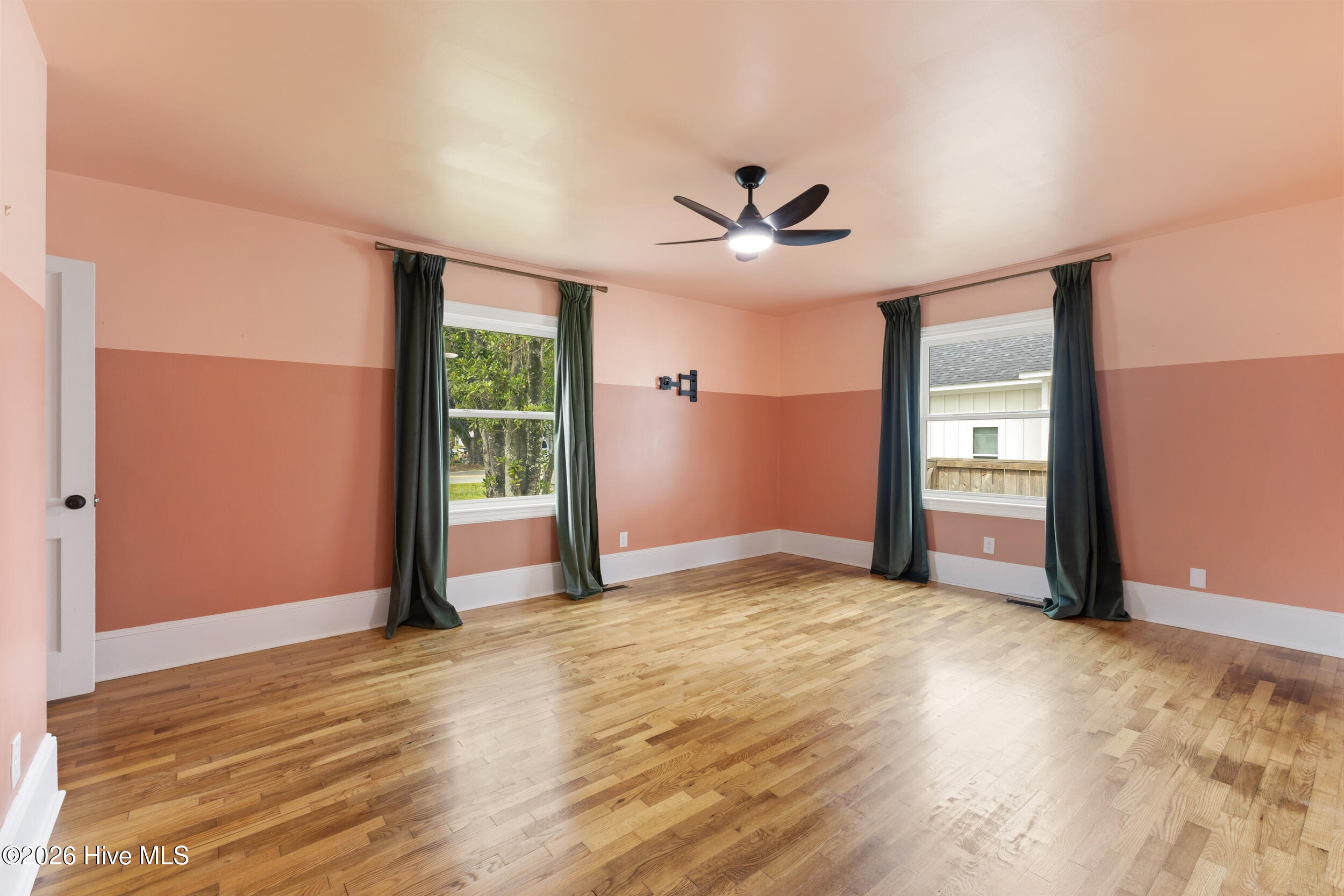 4109 Peachtree Avenue Property Photo 20
