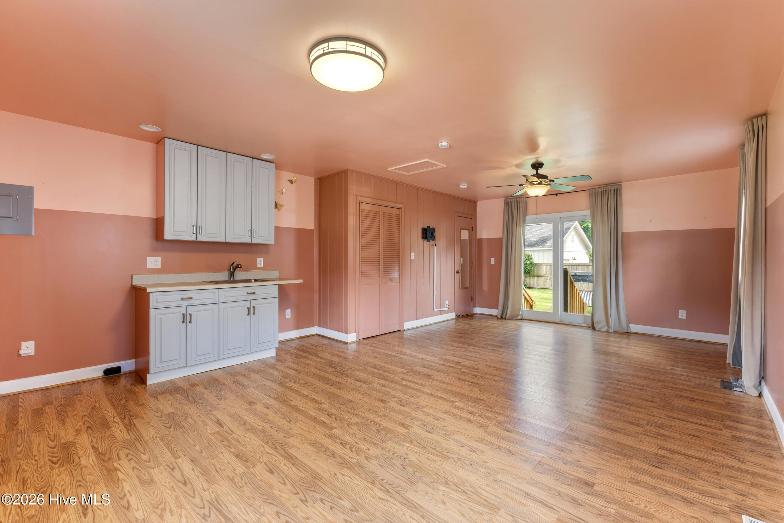 4109 Peachtree Avenue Property Photo 30