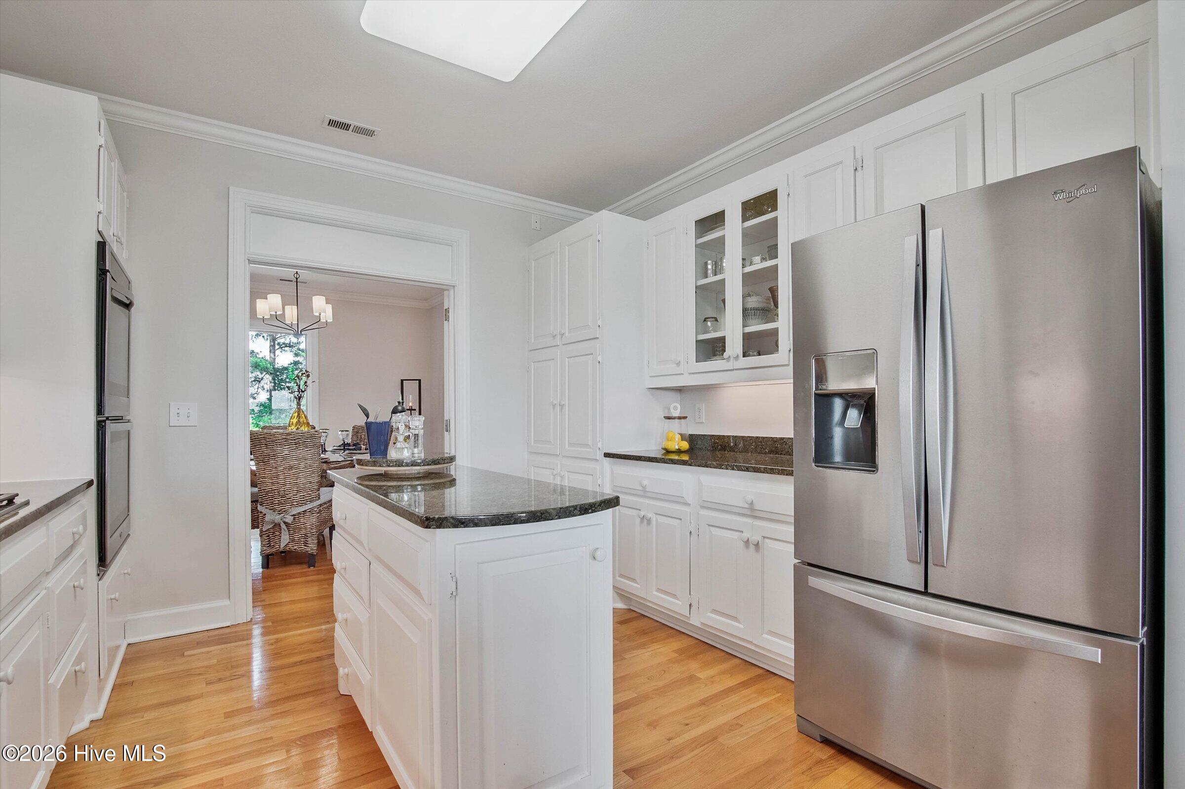 1231 Greenbriar Place Property Photo 20