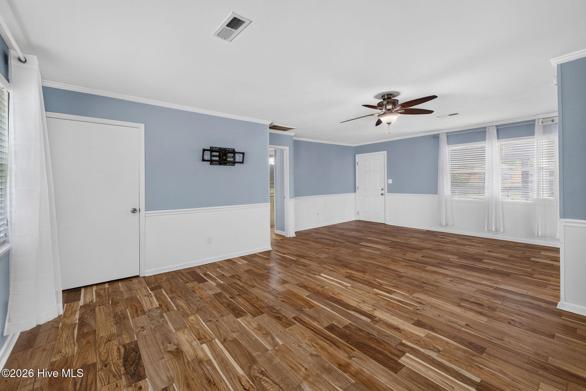 5012 Masonboro Loop Road Property Photo 7