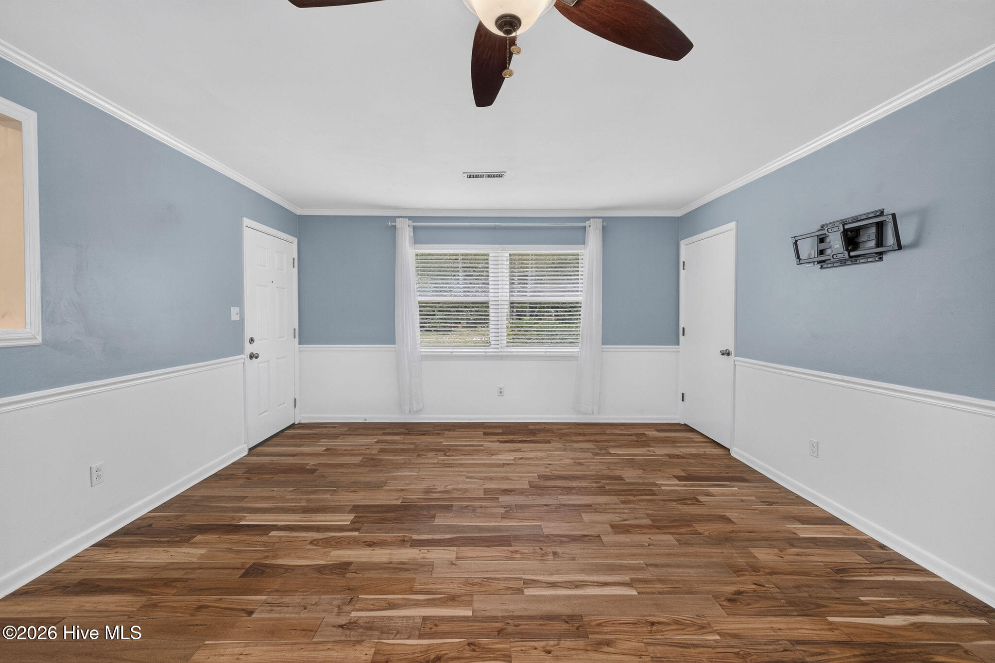 5012 Masonboro Loop Road Property Photo 8