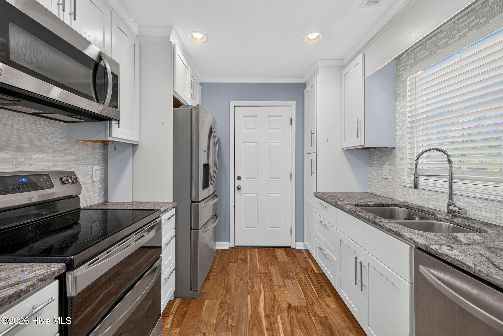 5012 Masonboro Loop Road Property Photo 14