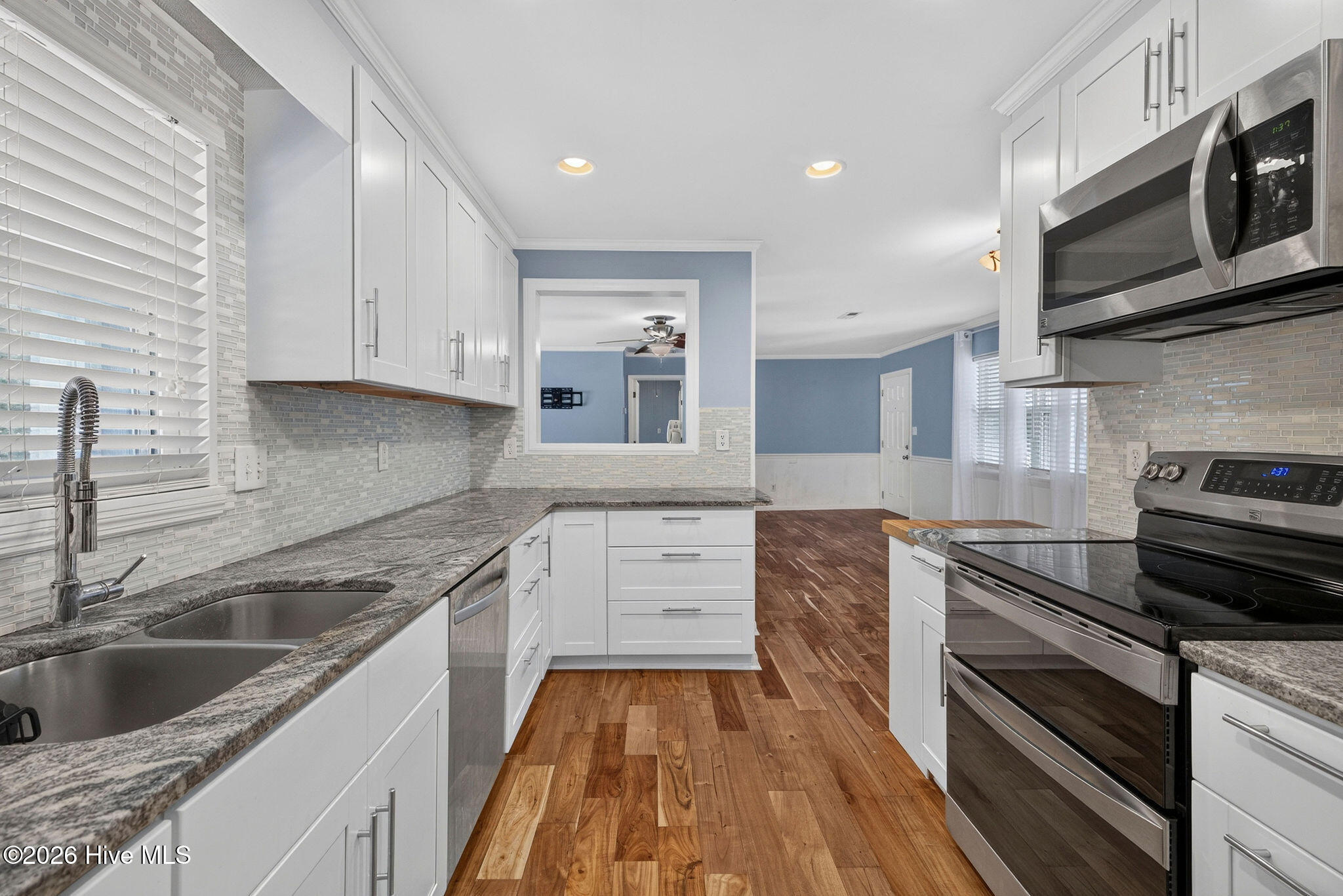 5012 Masonboro Loop Road Property Photo 15