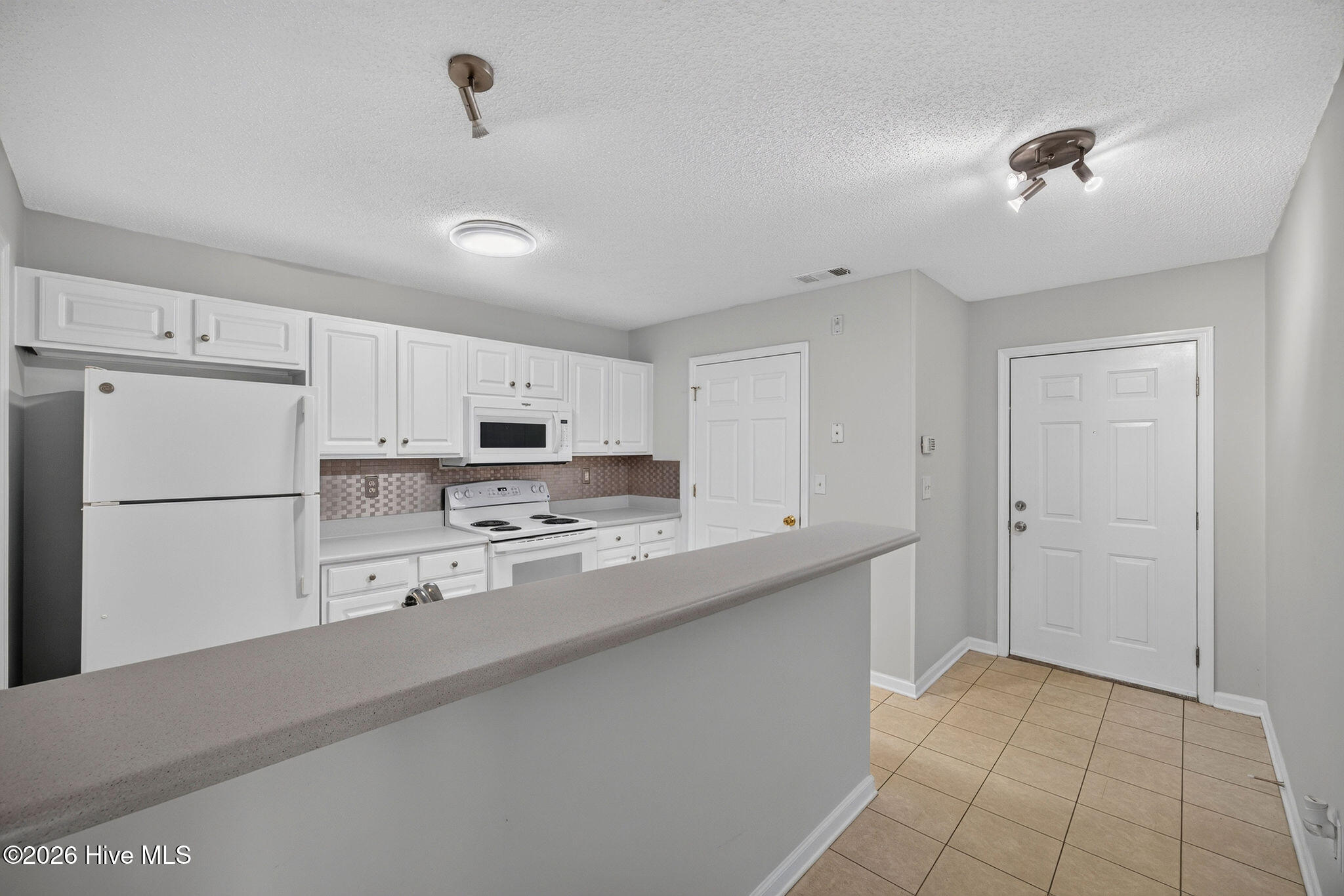 5012 Hunters Trail Unit 3 Property Photo 4