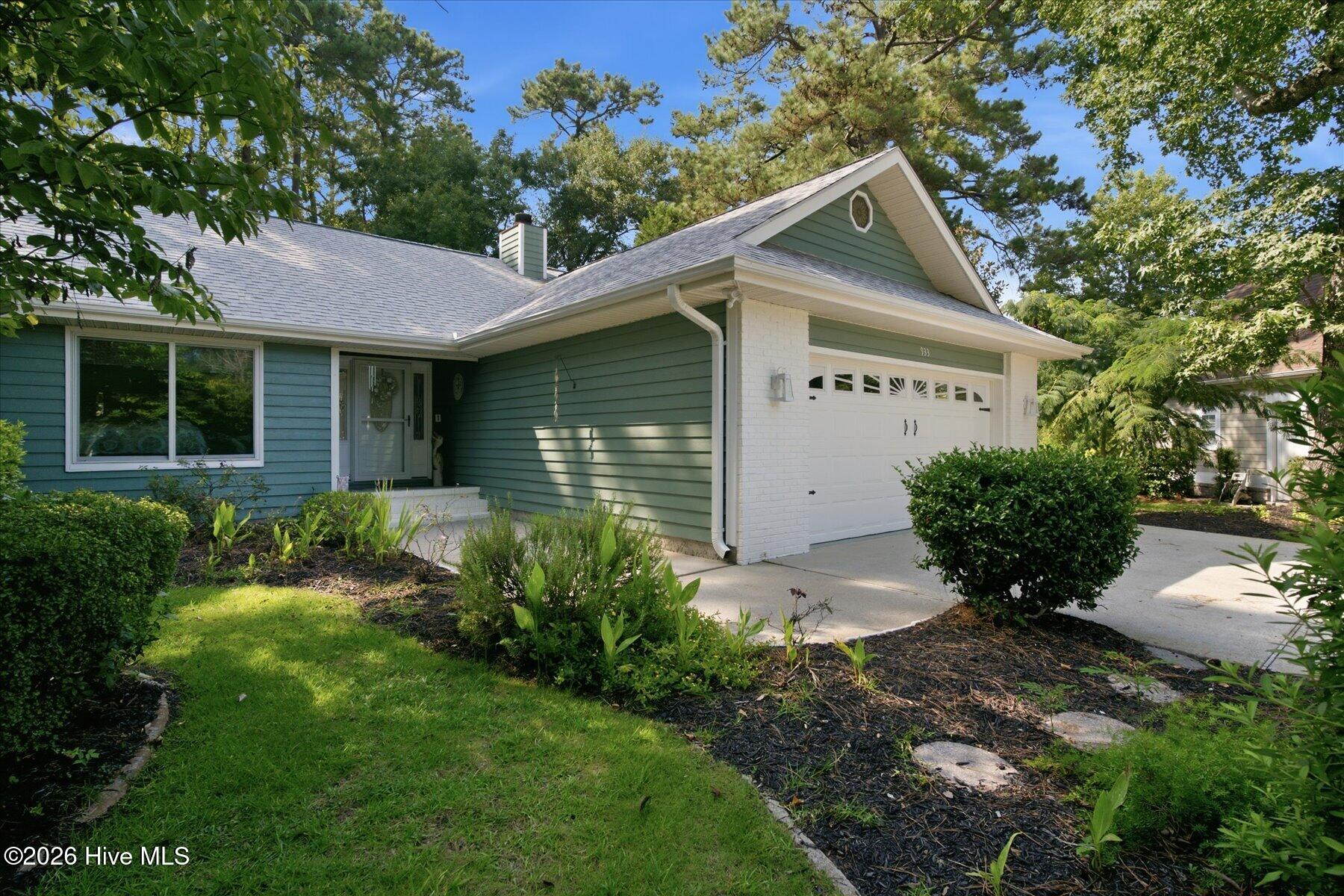 933 Green Pointe Drive Property Photo 49