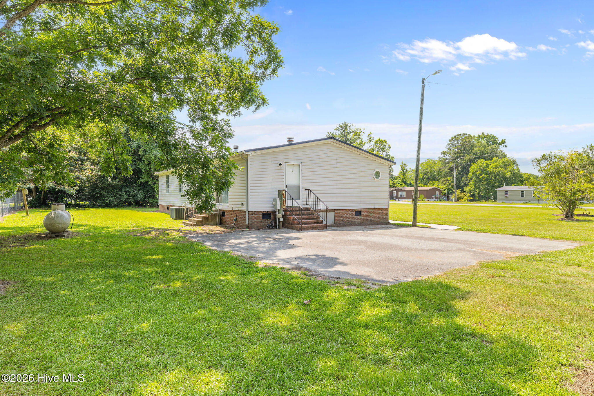 1165 Old Smithfield Road Property Photo 4