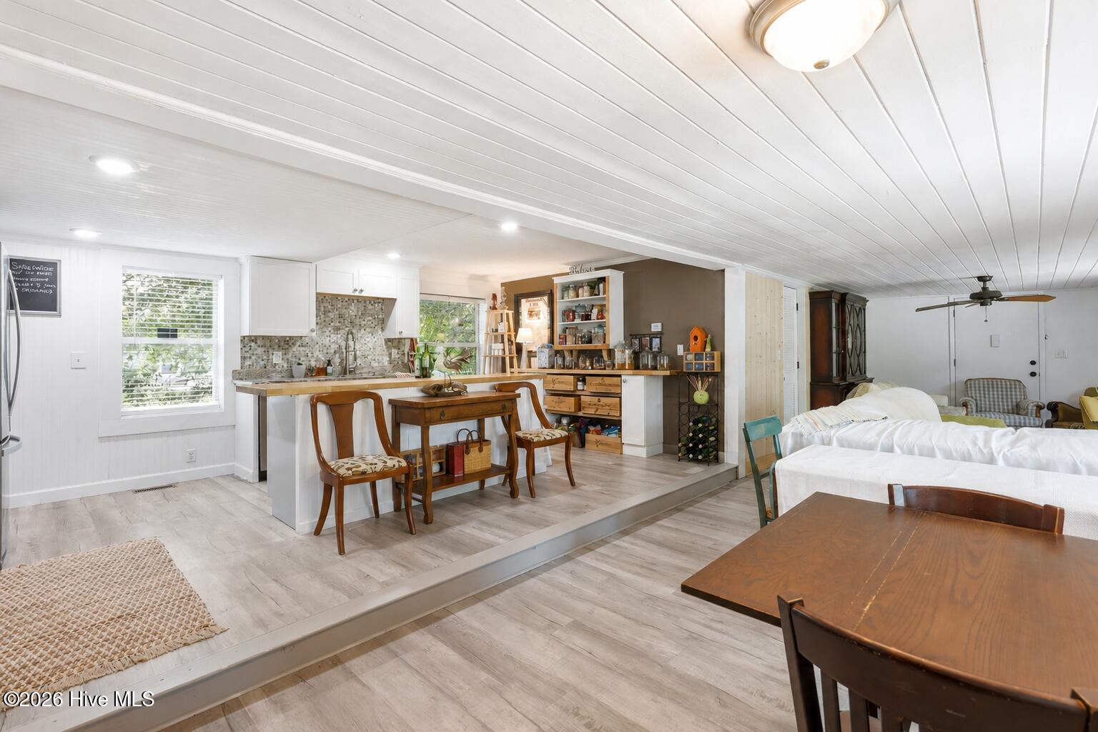 9081 Beach Drive Sw Property Photo 11