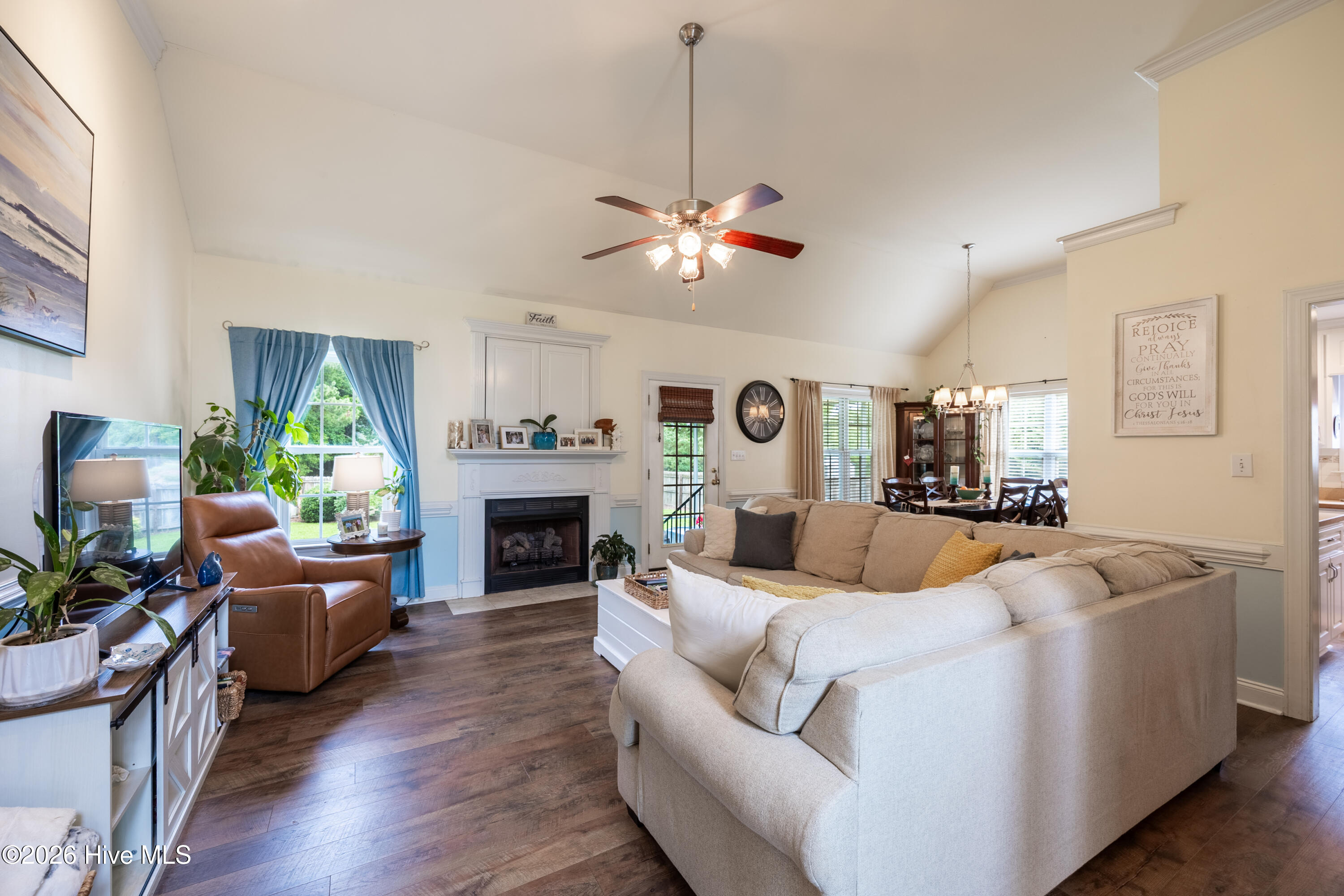 3520 Shadow Ridge Road N Property Photo 6