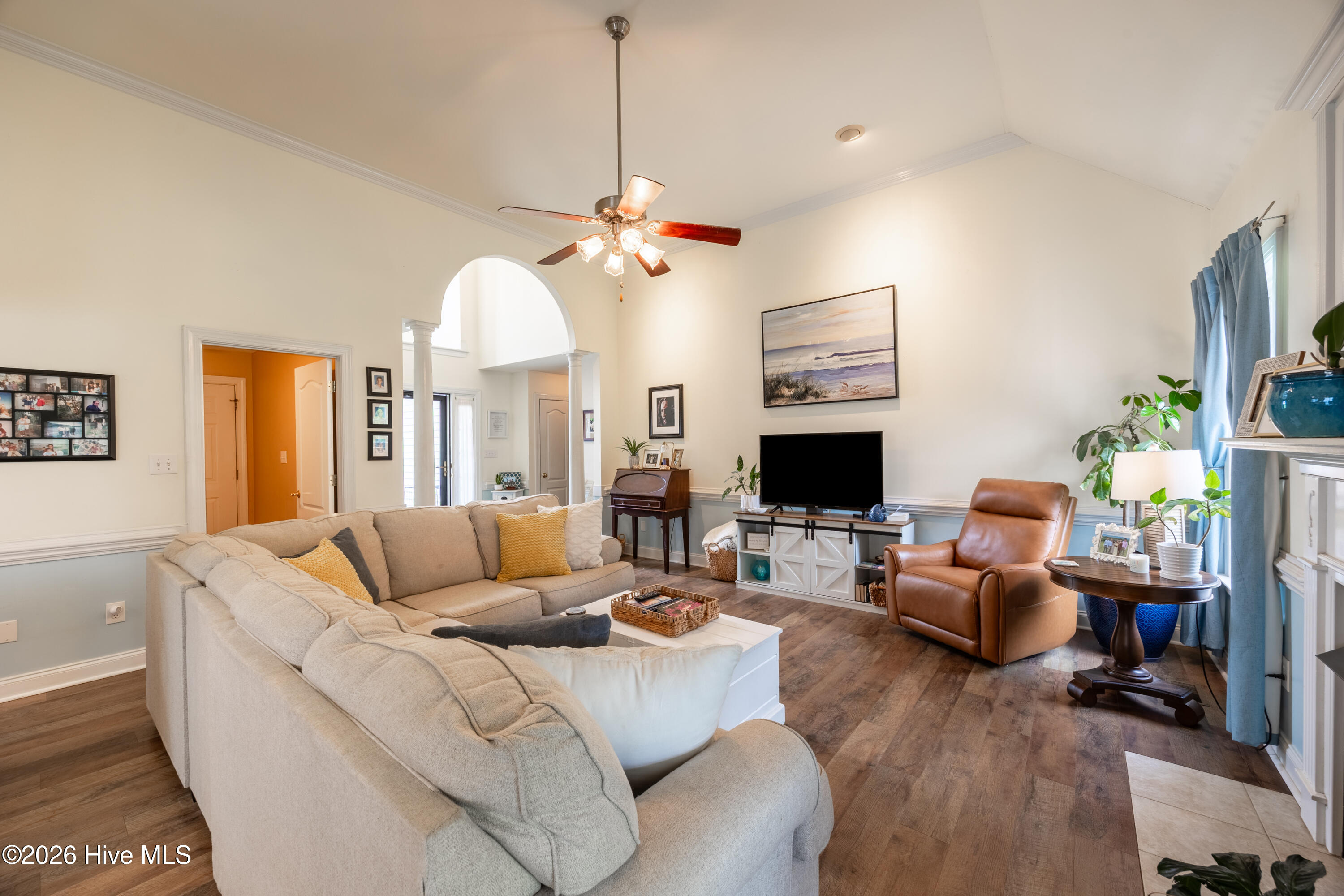 3520 Shadow Ridge Road N Property Photo 8