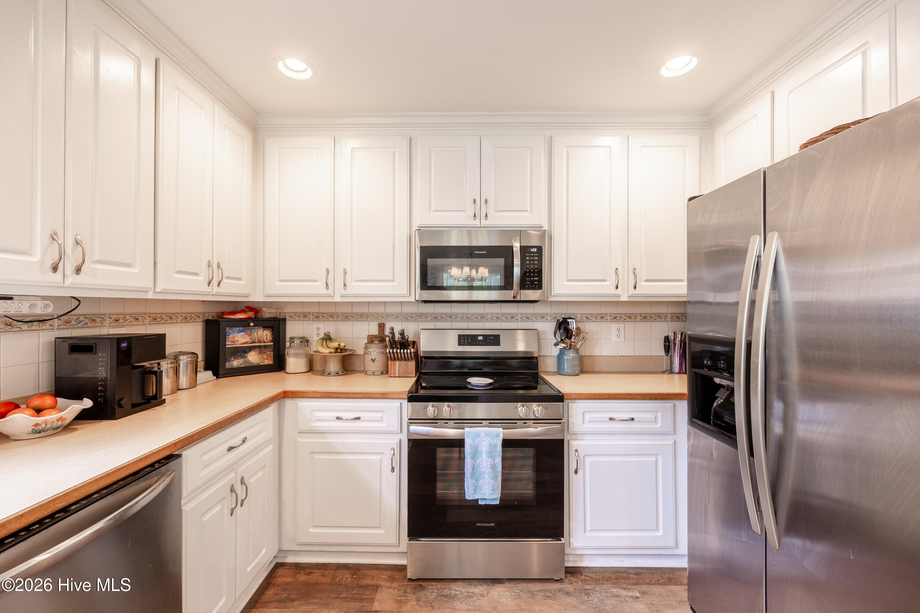 3520 Shadow Ridge Road N Property Photo 16