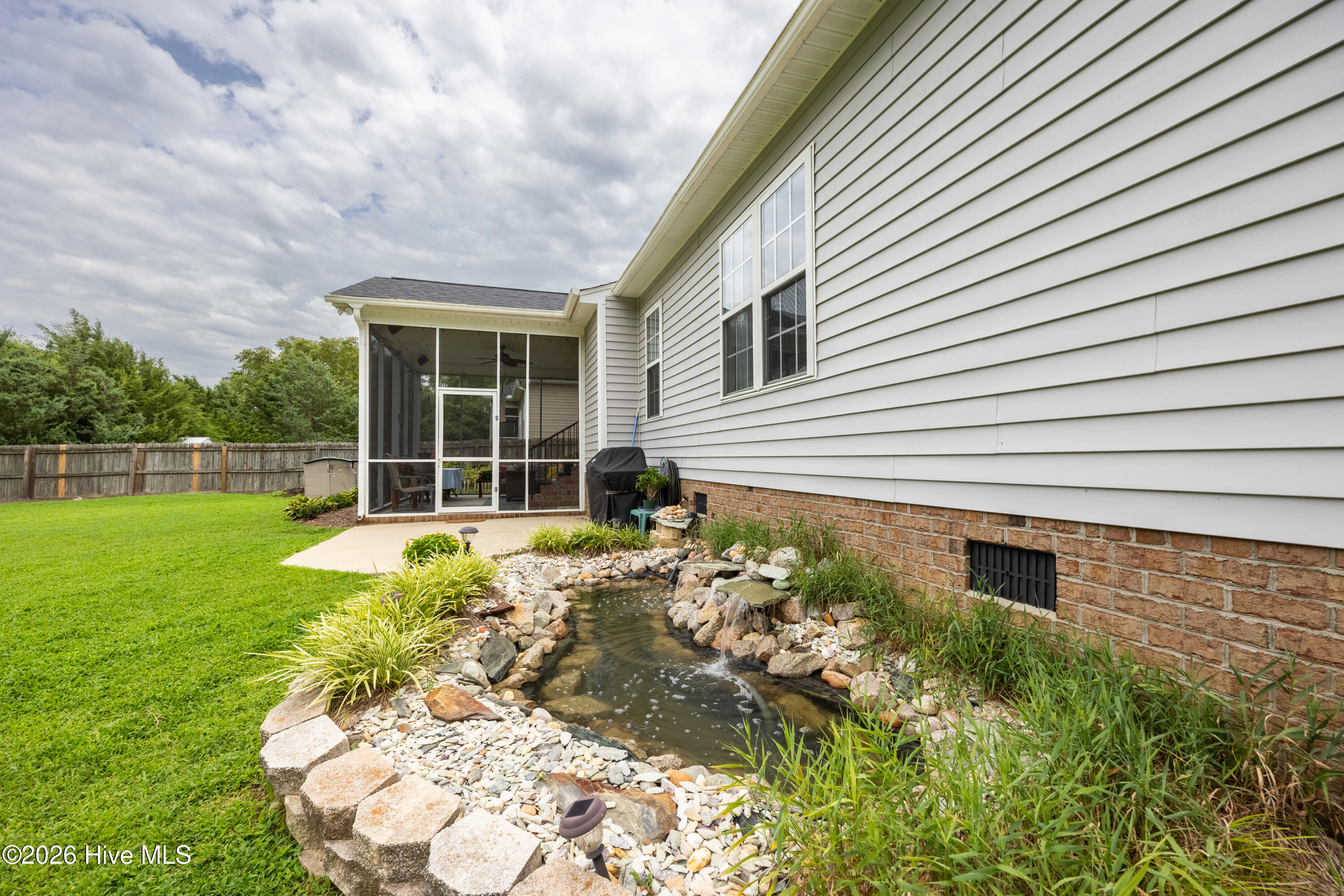 3520 Shadow Ridge Road N Property Photo 37