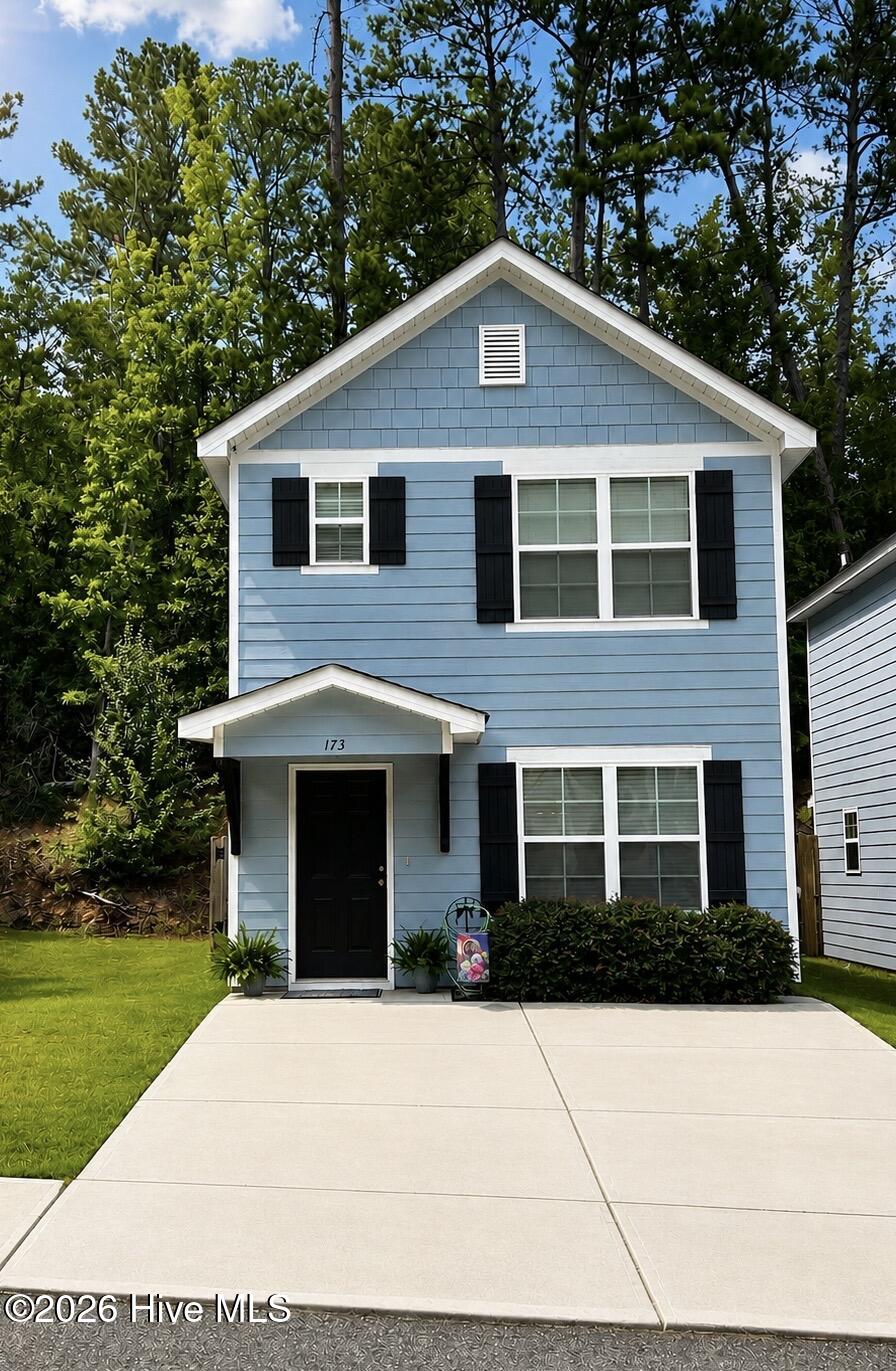 173 Village Run Property Photo 1
