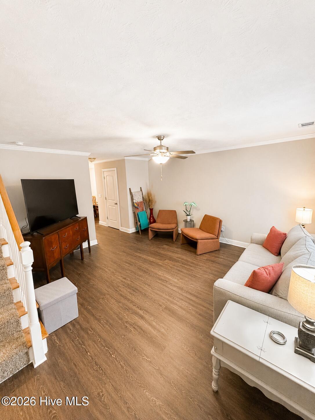 173 Village Run Property Photo 2