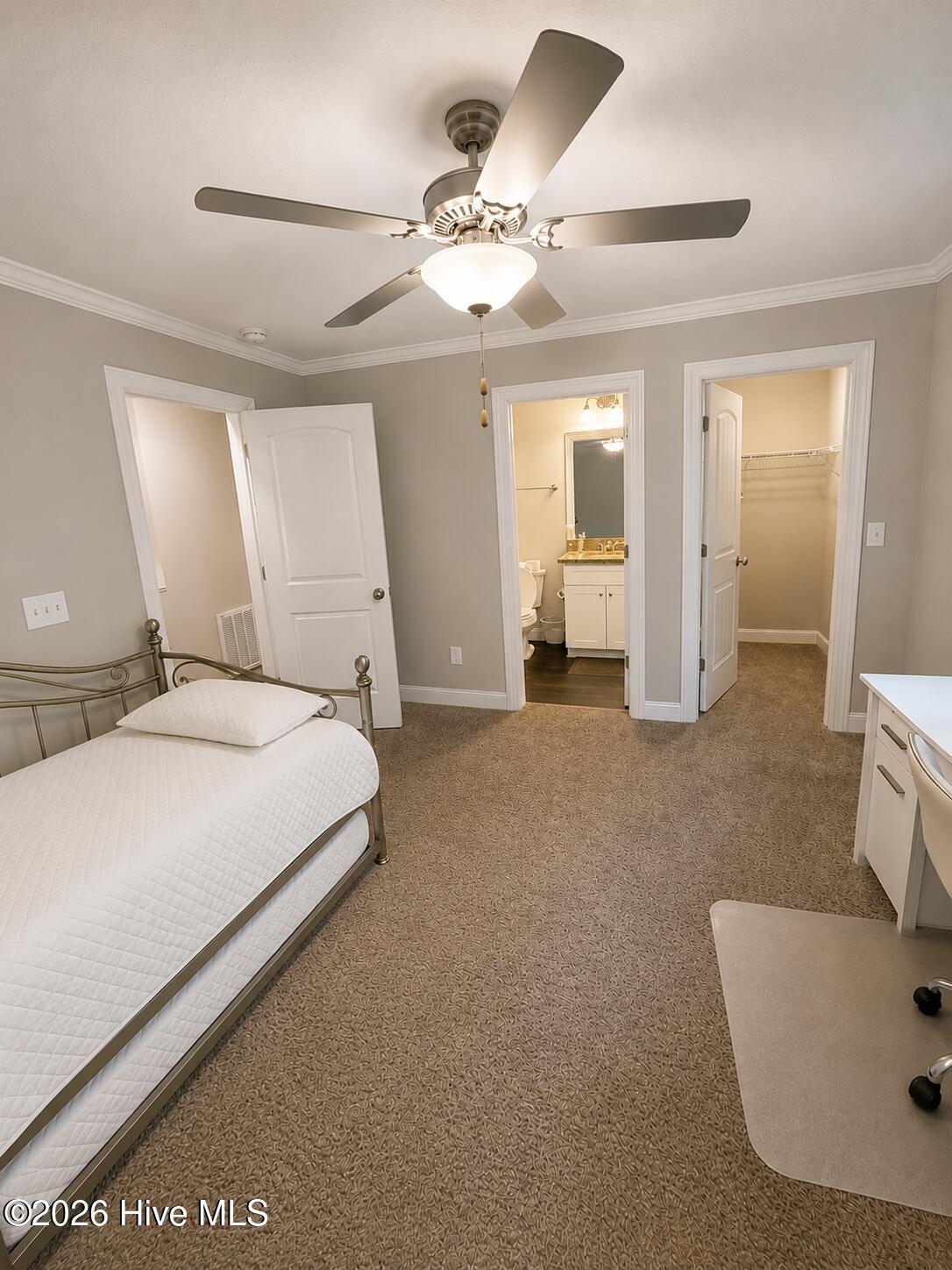 173 Village Run Property Photo 15