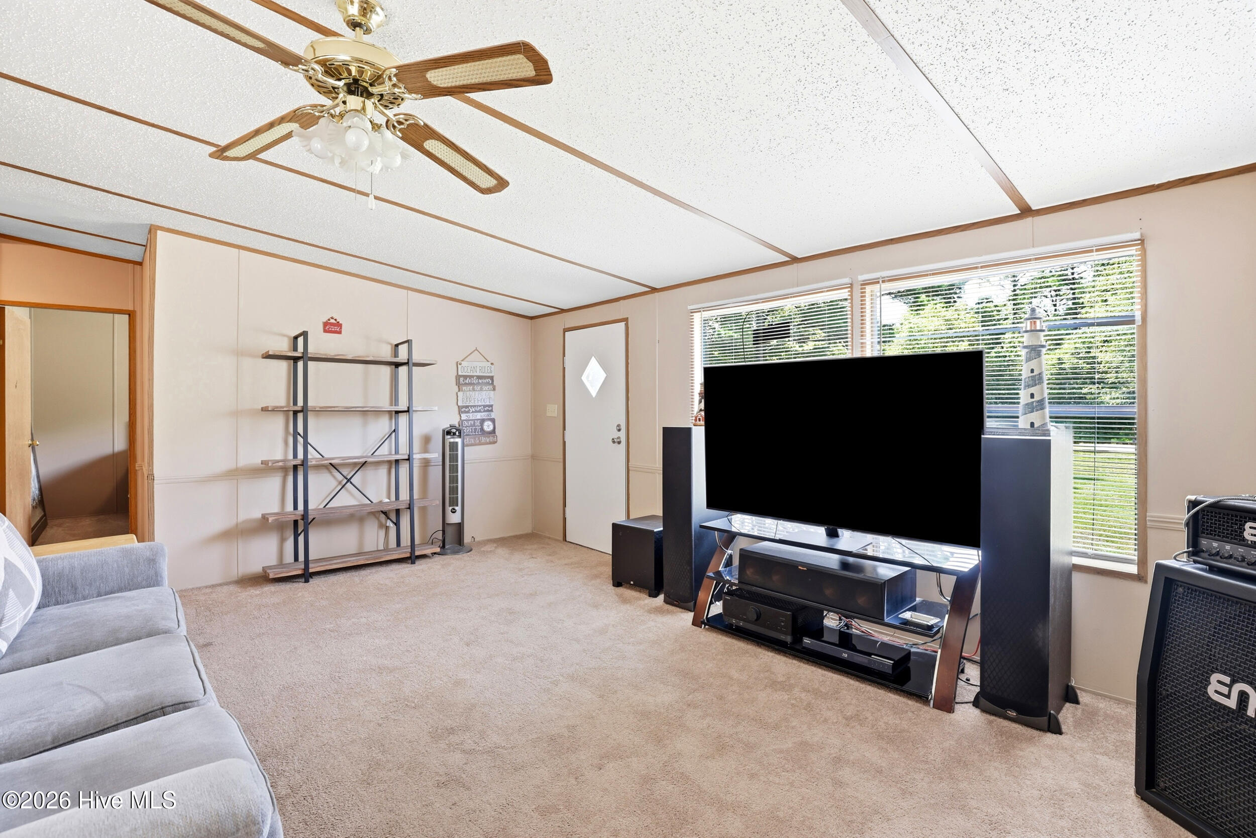 709 Inlet Acres Drive Property Photo 4