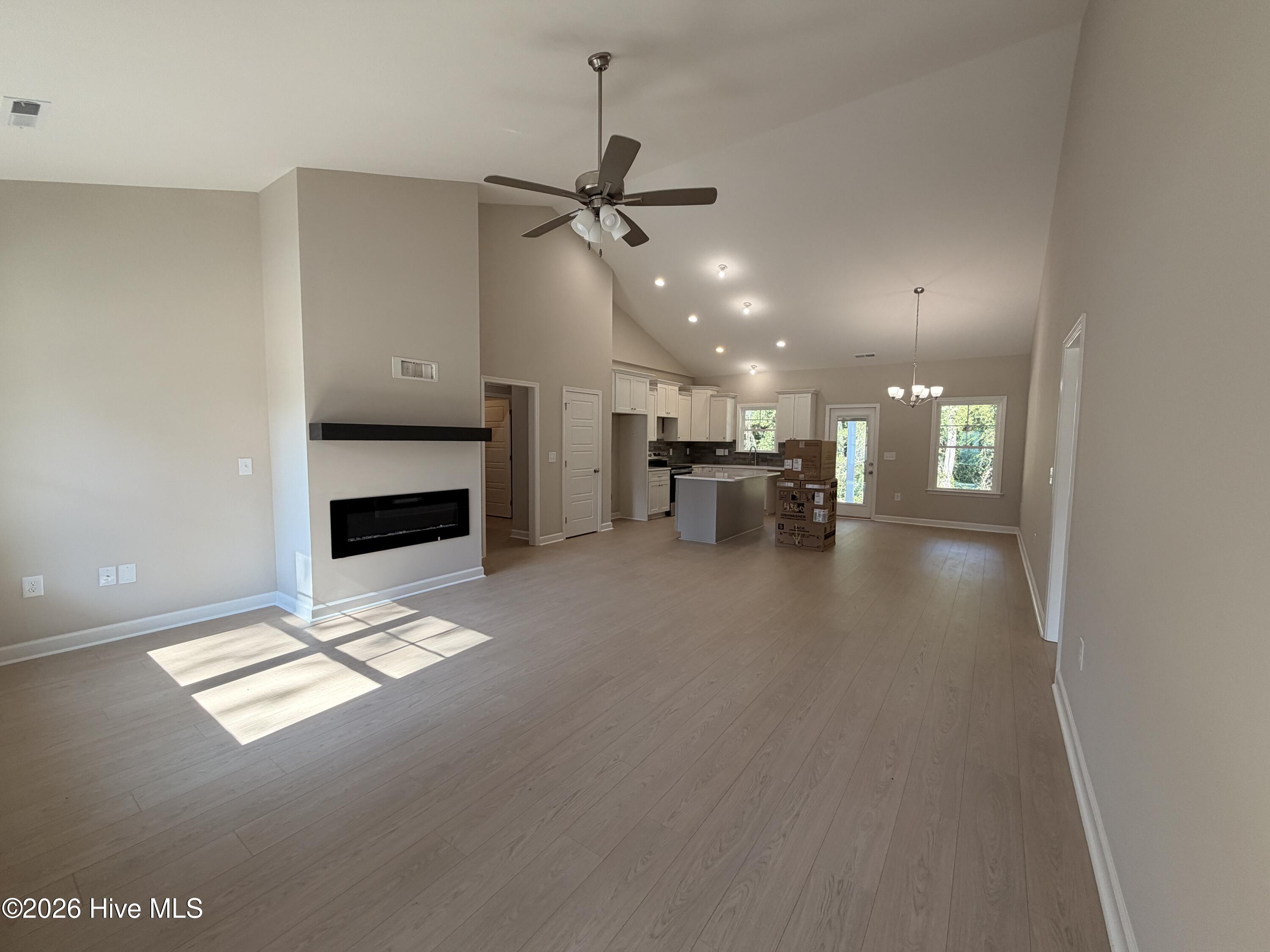 1702 Walnut Run Drive Property Photo 2