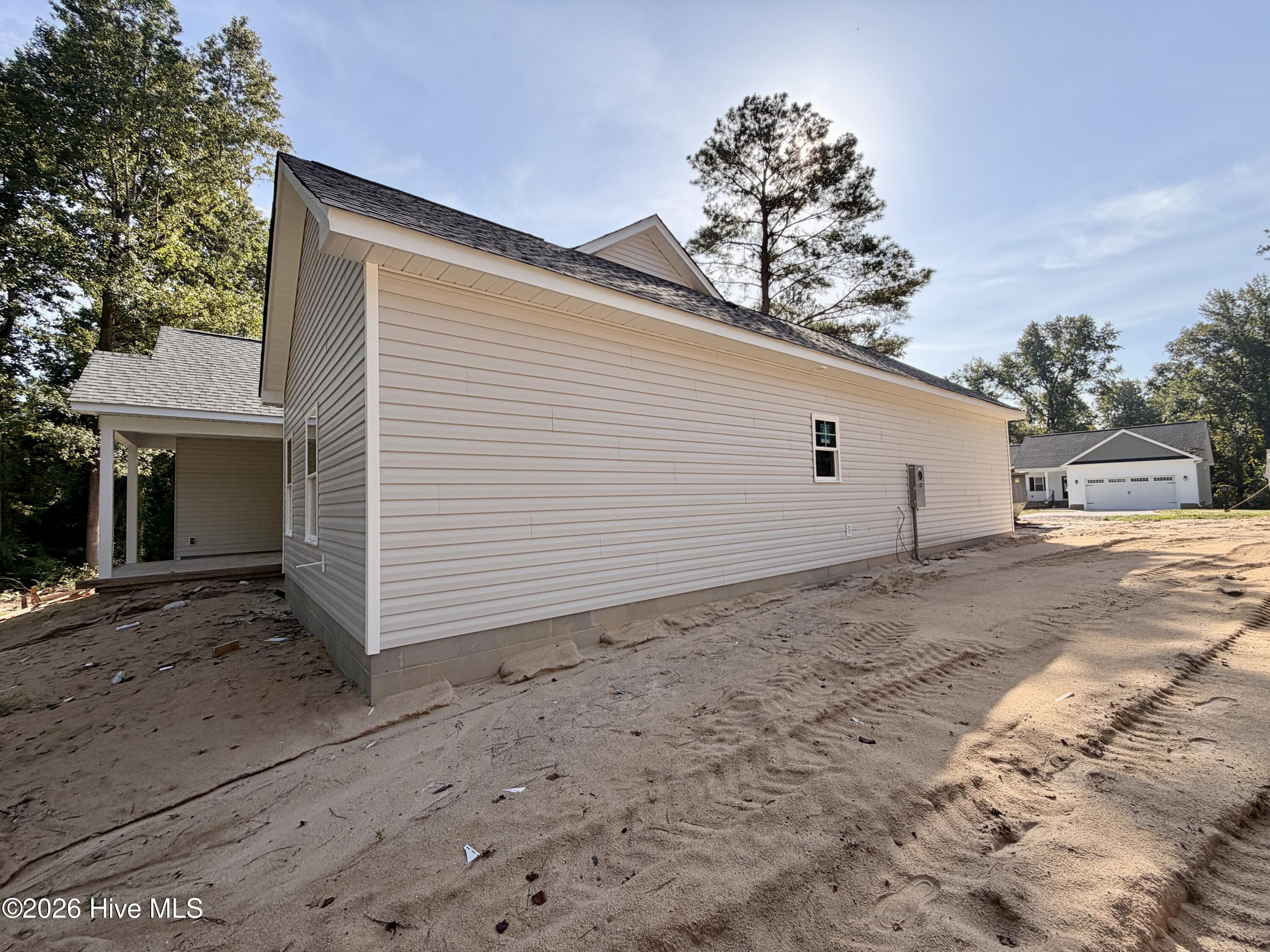 1702 Walnut Run Drive Property Photo 6