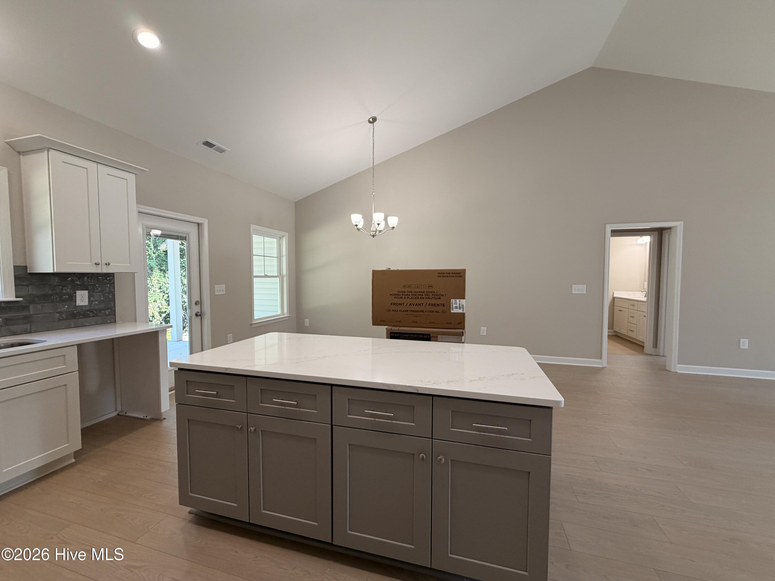 1702 Walnut Run Drive Property Photo 7