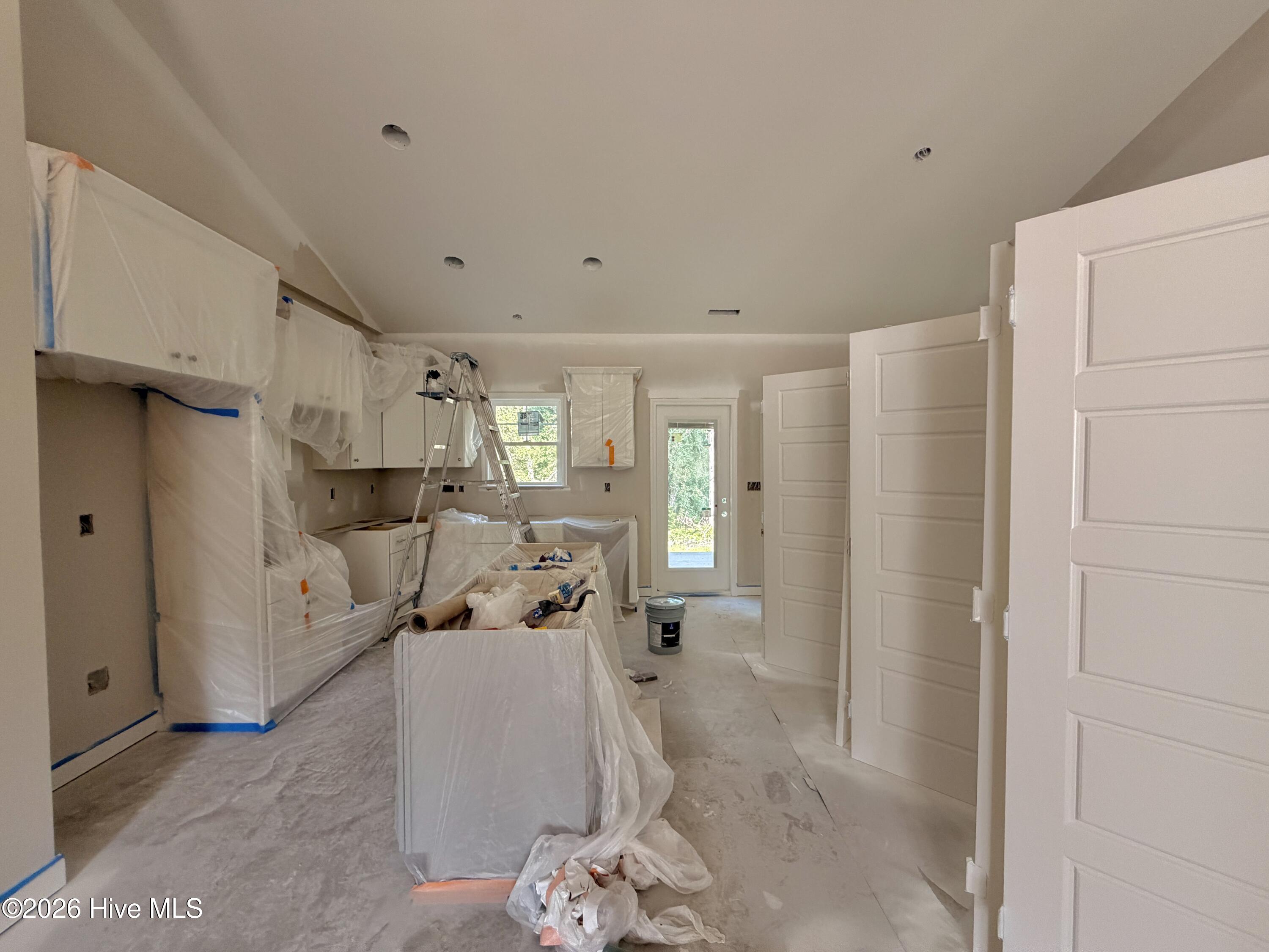 1702 Walnut Run Drive Property Photo 8
