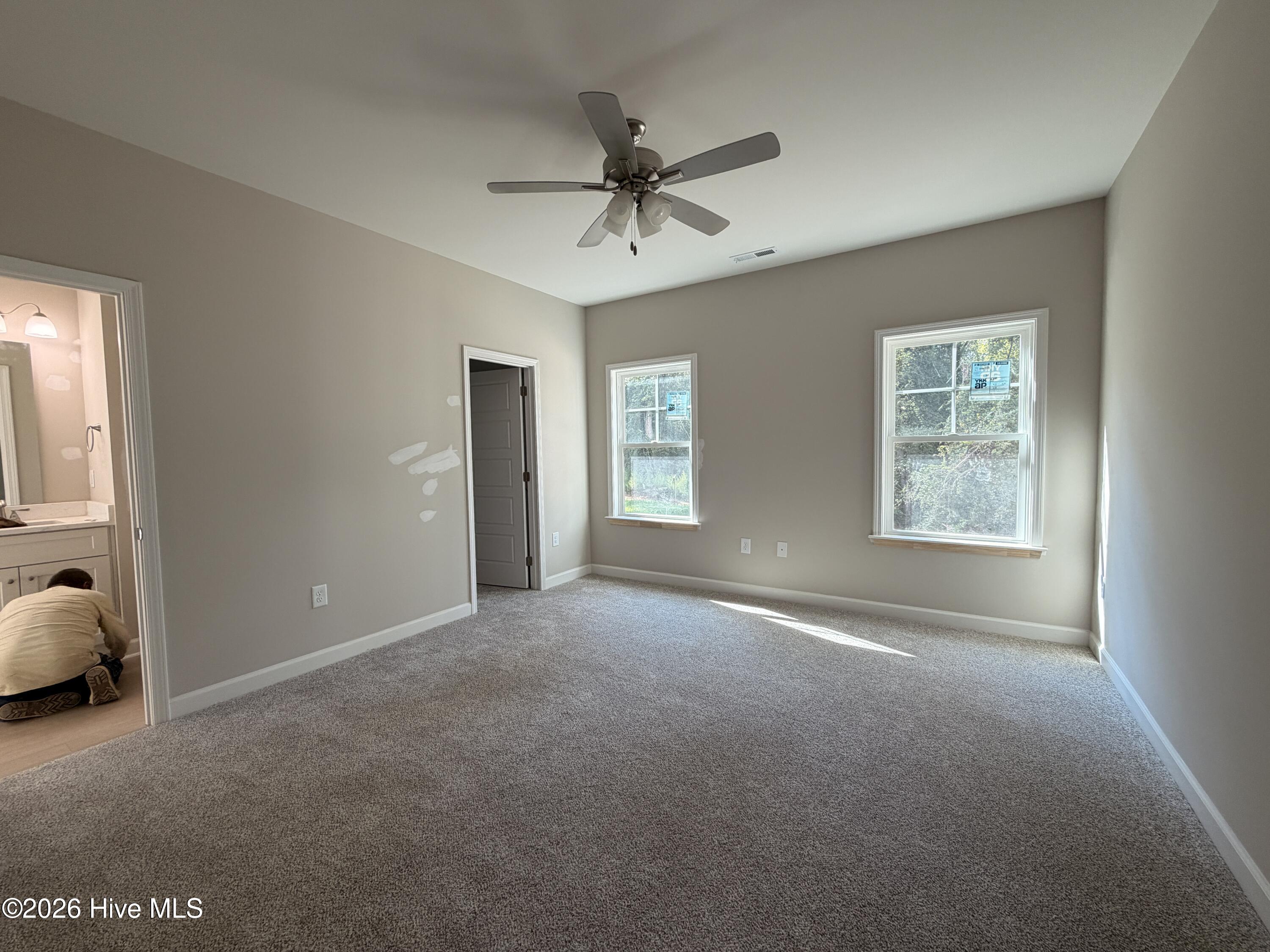 1702 Walnut Run Drive Property Photo 8