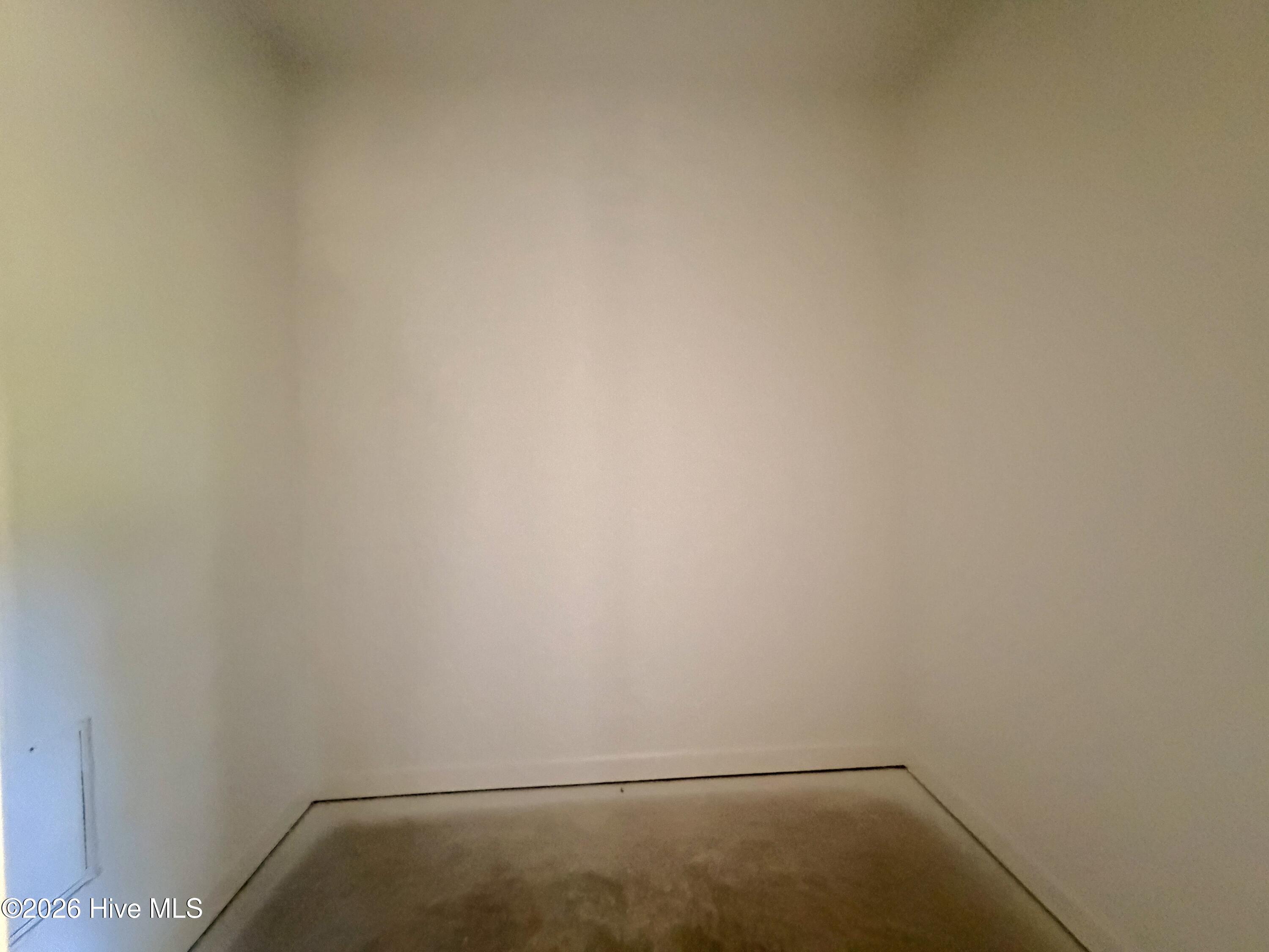 1702 Walnut Run Drive Property Photo 12