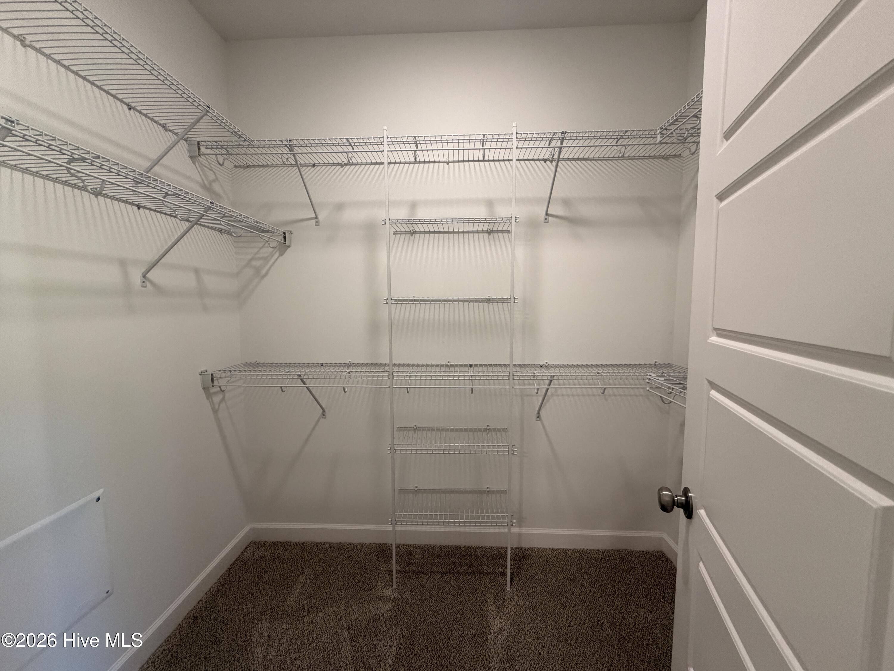 1702 Walnut Run Drive Property Photo 12