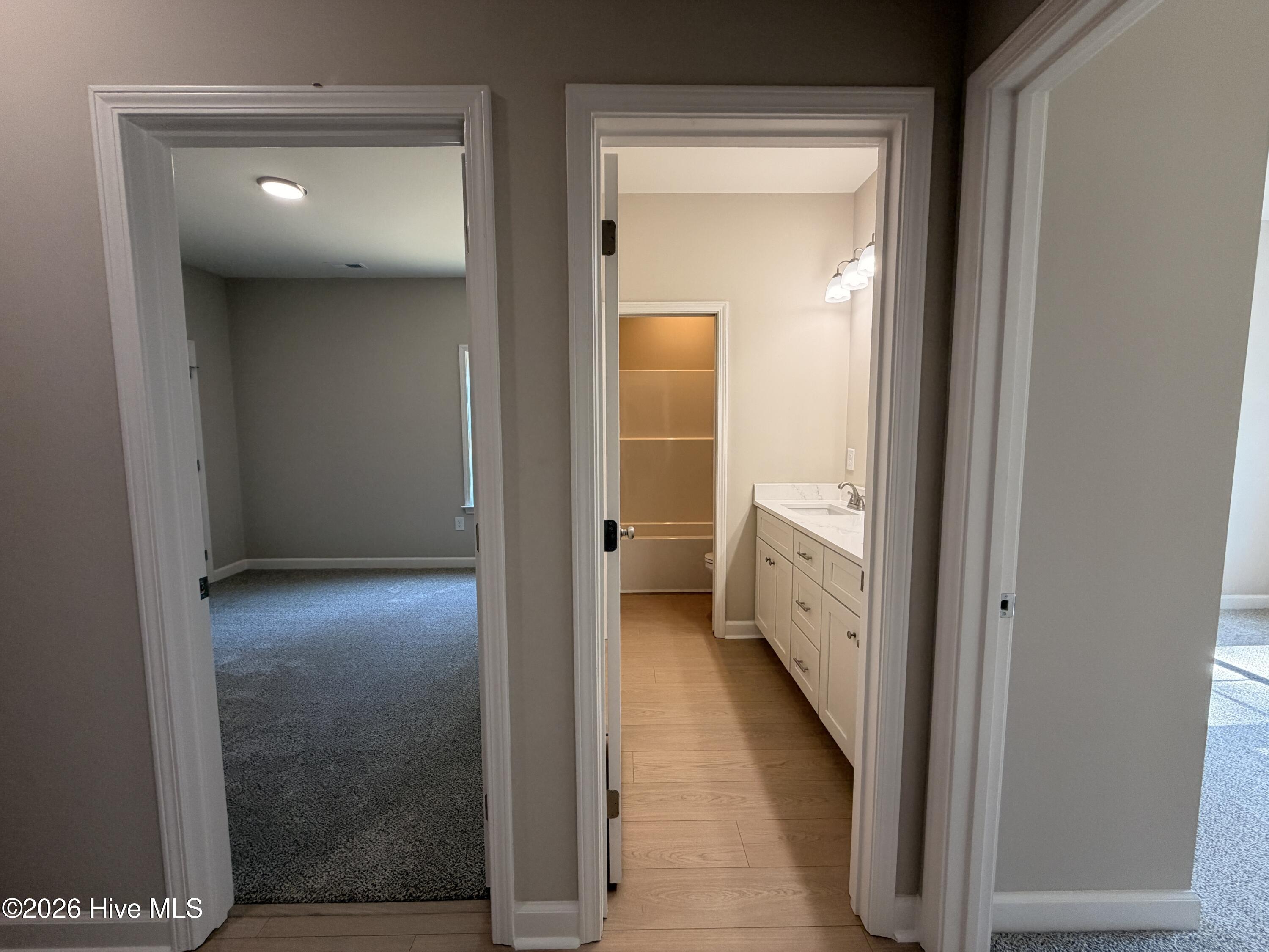 1702 Walnut Run Drive Property Photo 15