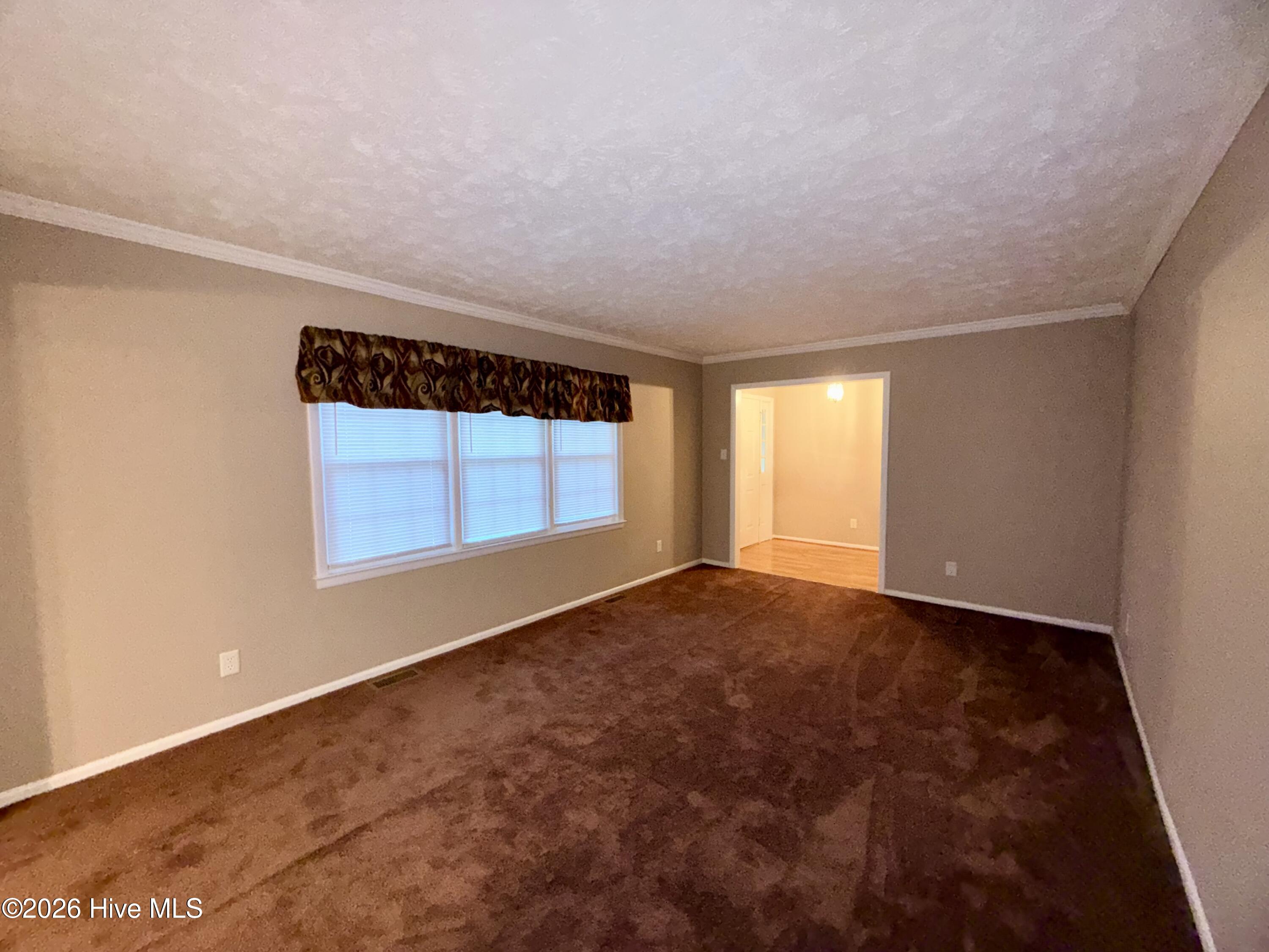 704 Highland Drive Property Photo 6