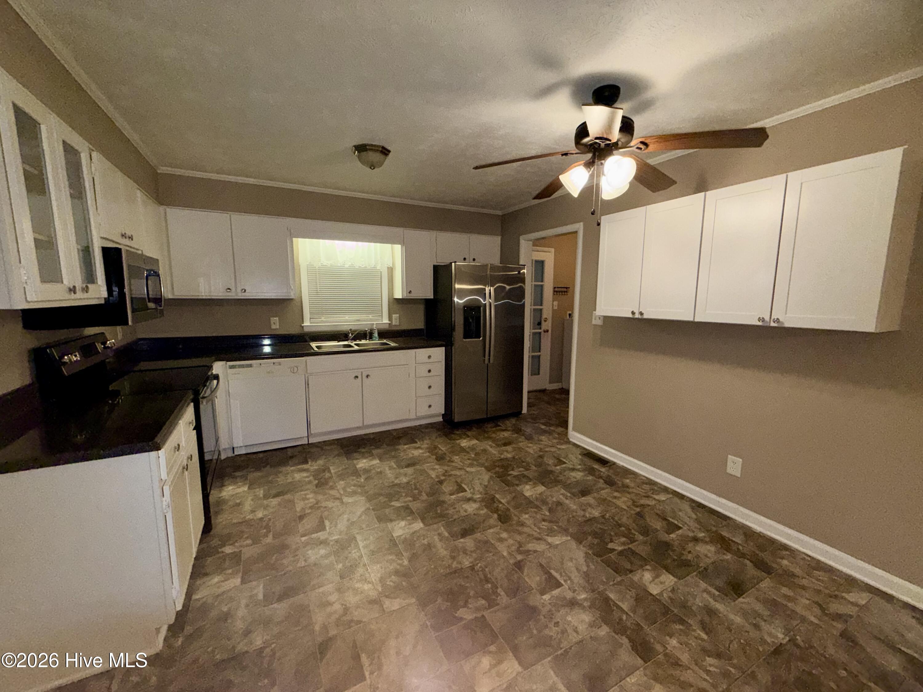 704 Highland Drive Property Photo 10