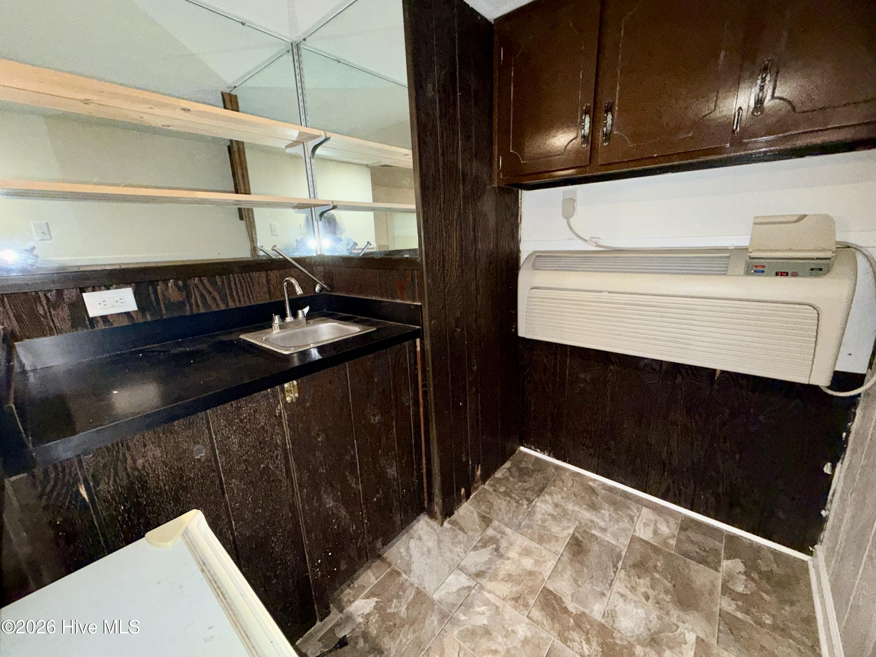 704 Highland Drive Property Photo 18