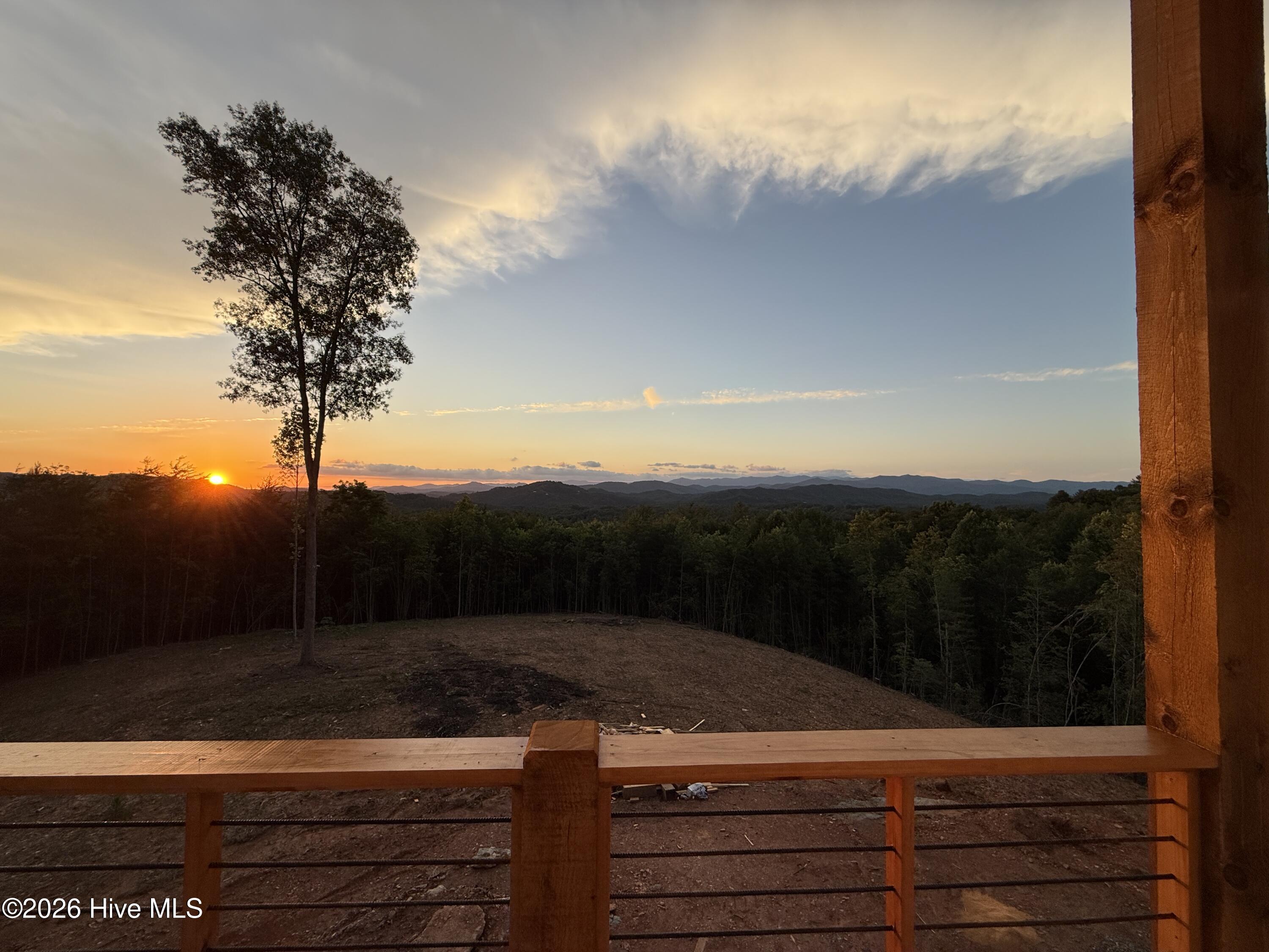 1280 Poor House Mountain Trail Property Photo 11