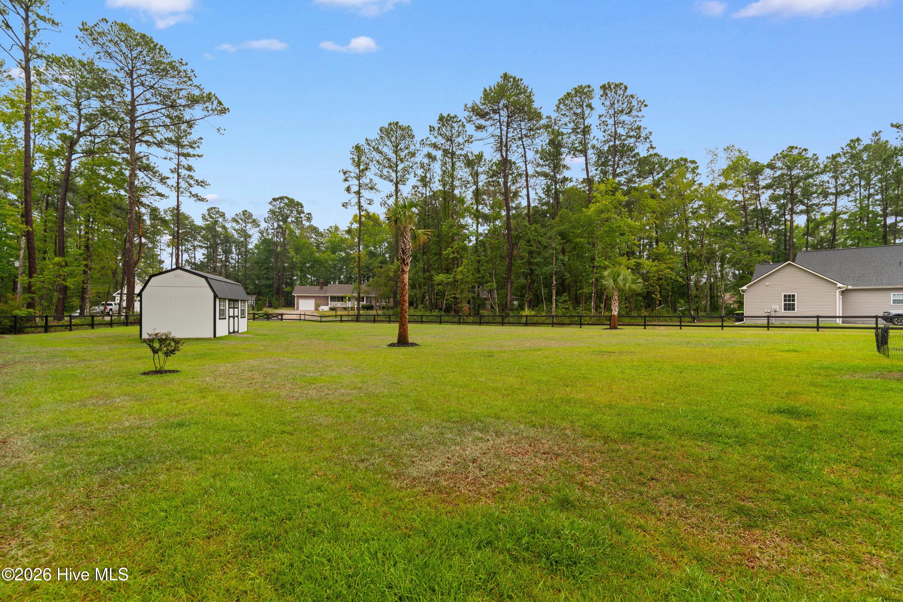 464 Boundary Loop Road Nw Property Photo 8