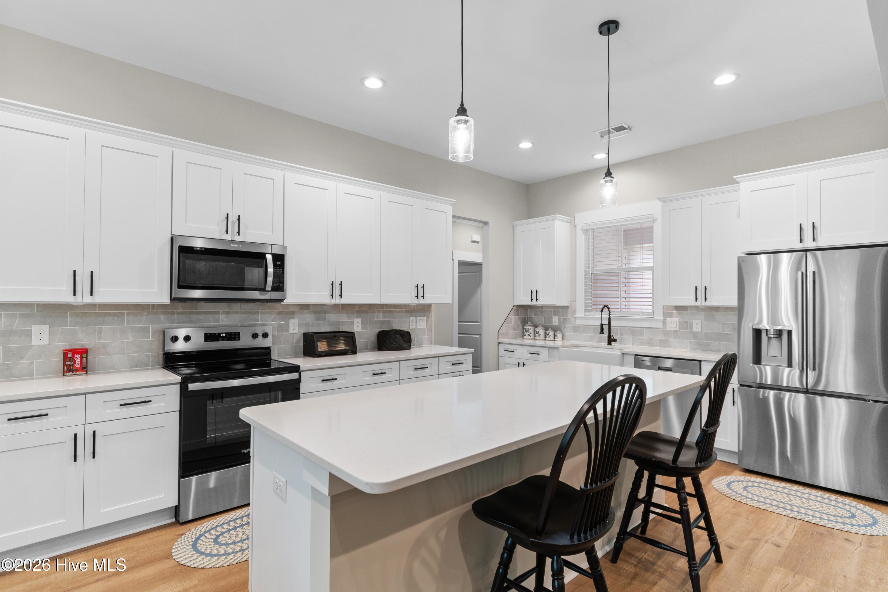 464 Boundary Loop Road Nw Property Photo 15
