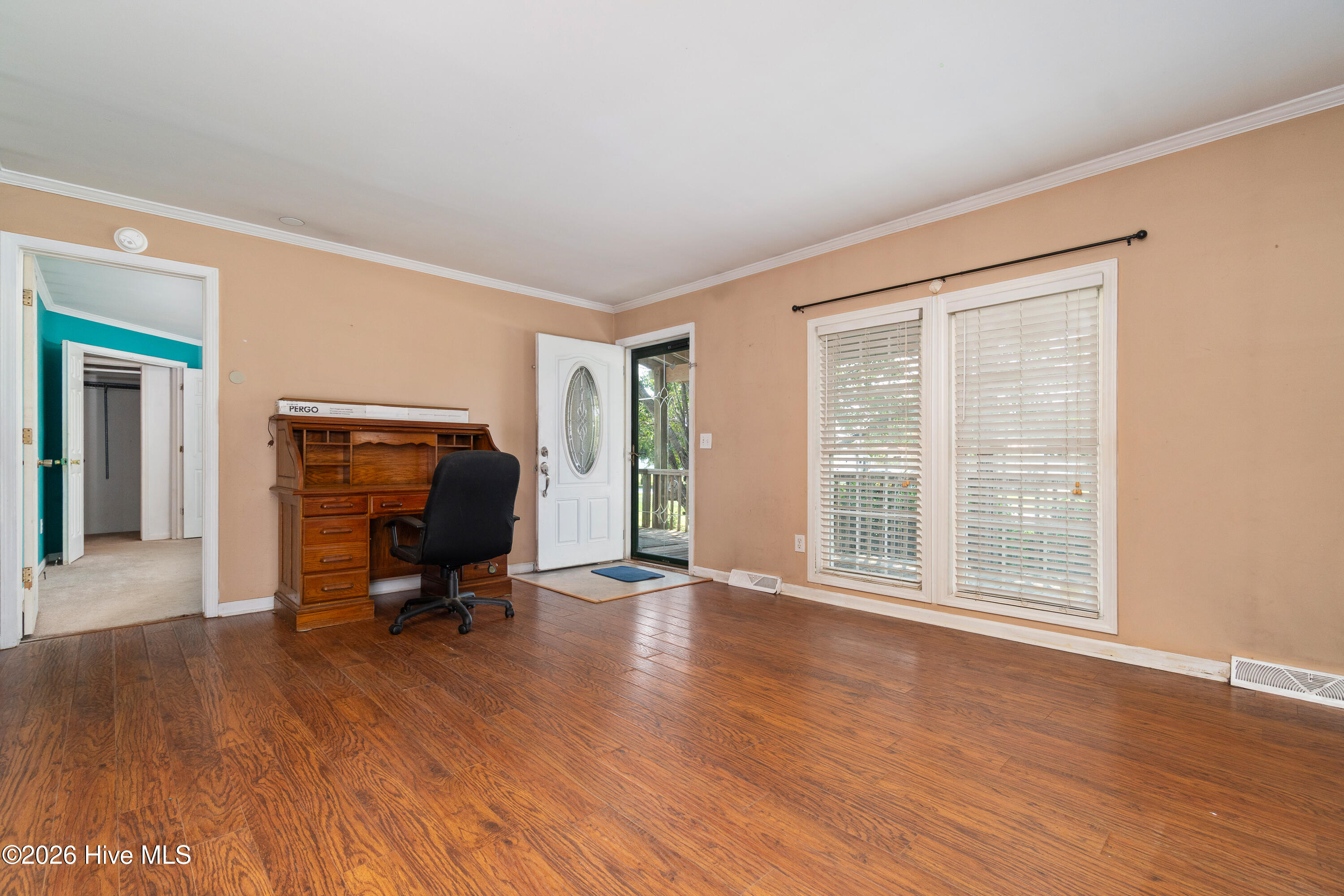 119 Dixon Drive Property Photo 6