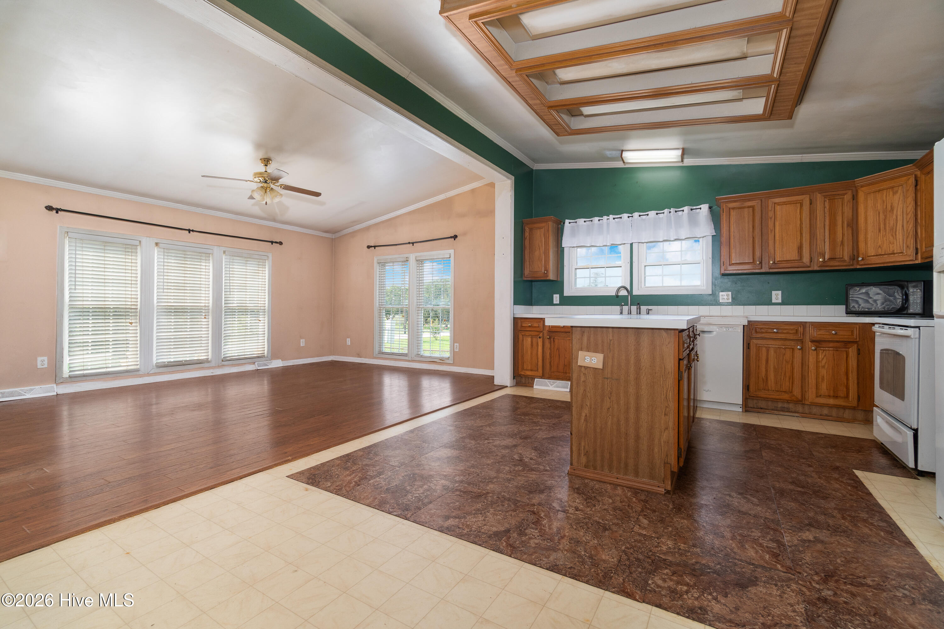 119 Dixon Drive Property Photo 8