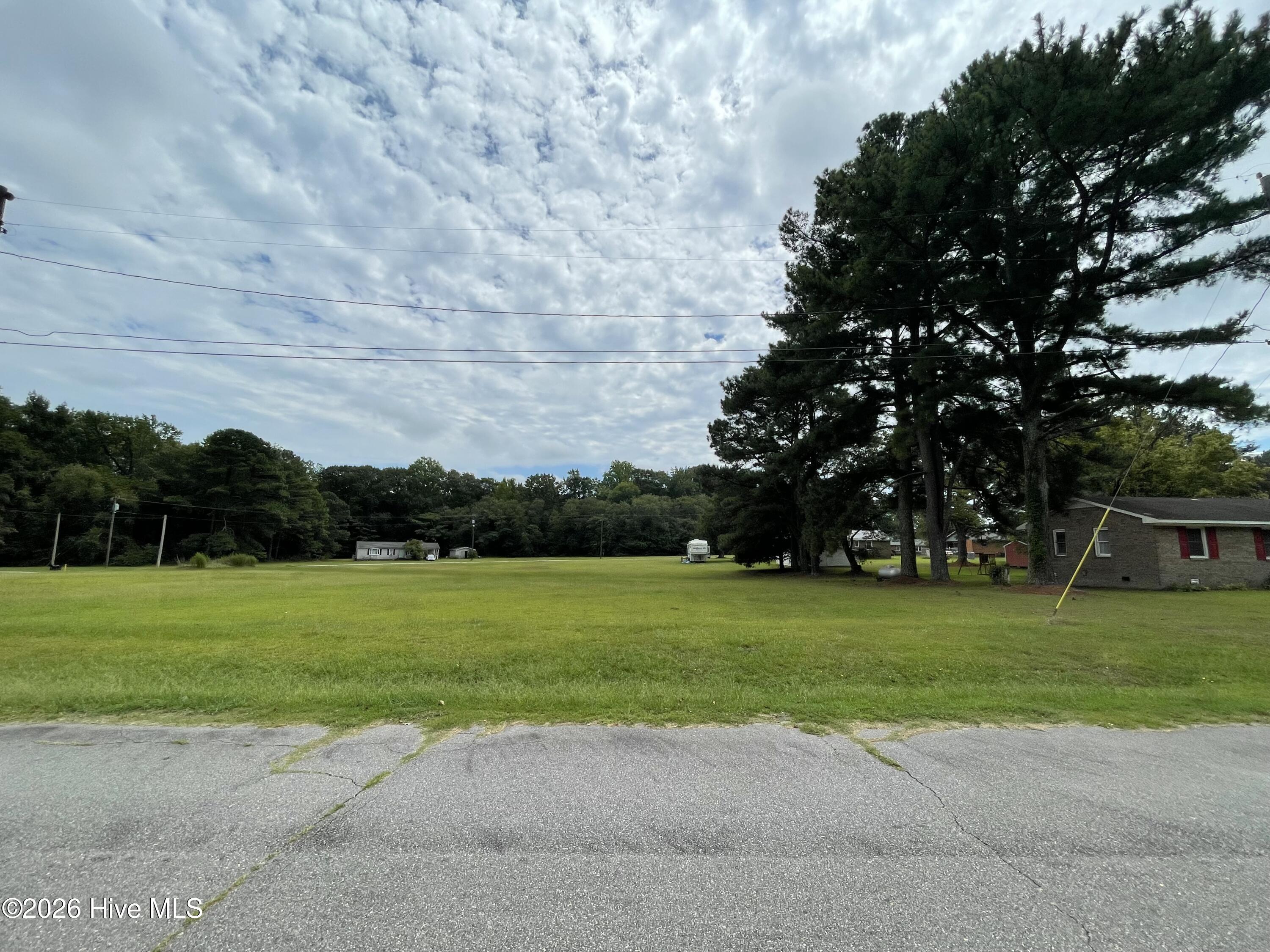 133 2726 E Circle Drive Property Photo 1