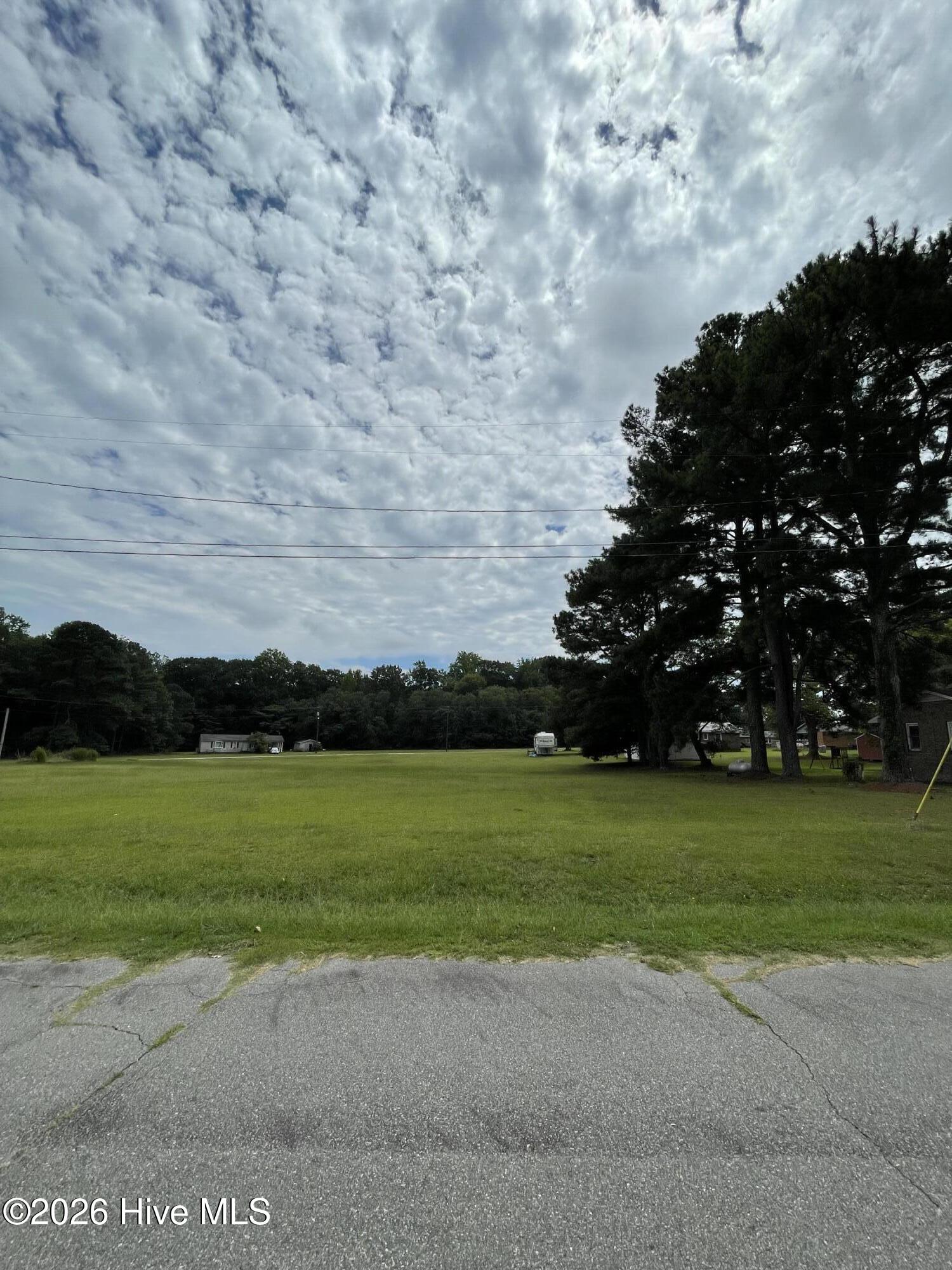 133 2726 E Circle Drive Property Photo 2